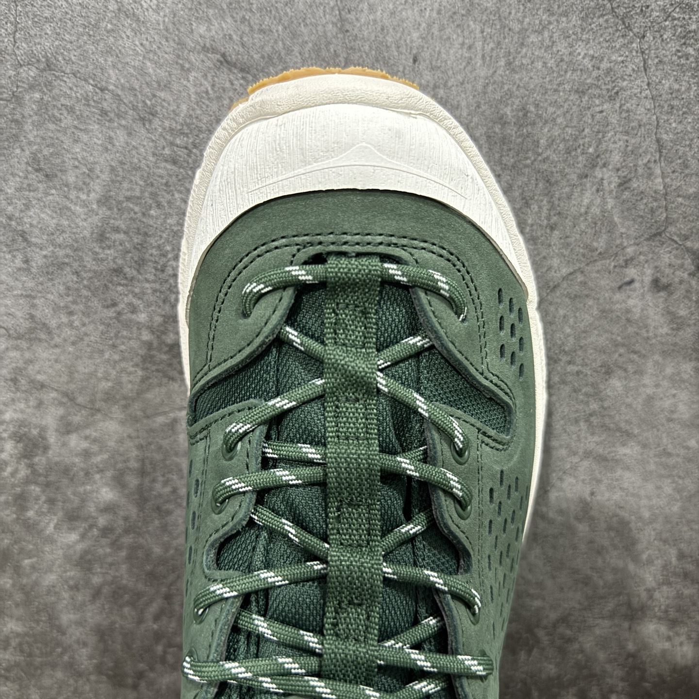 【纯原版】联名款HOKA ONE ONE Tor Uitra Low
托亚潮流户外越野登山功能鞋