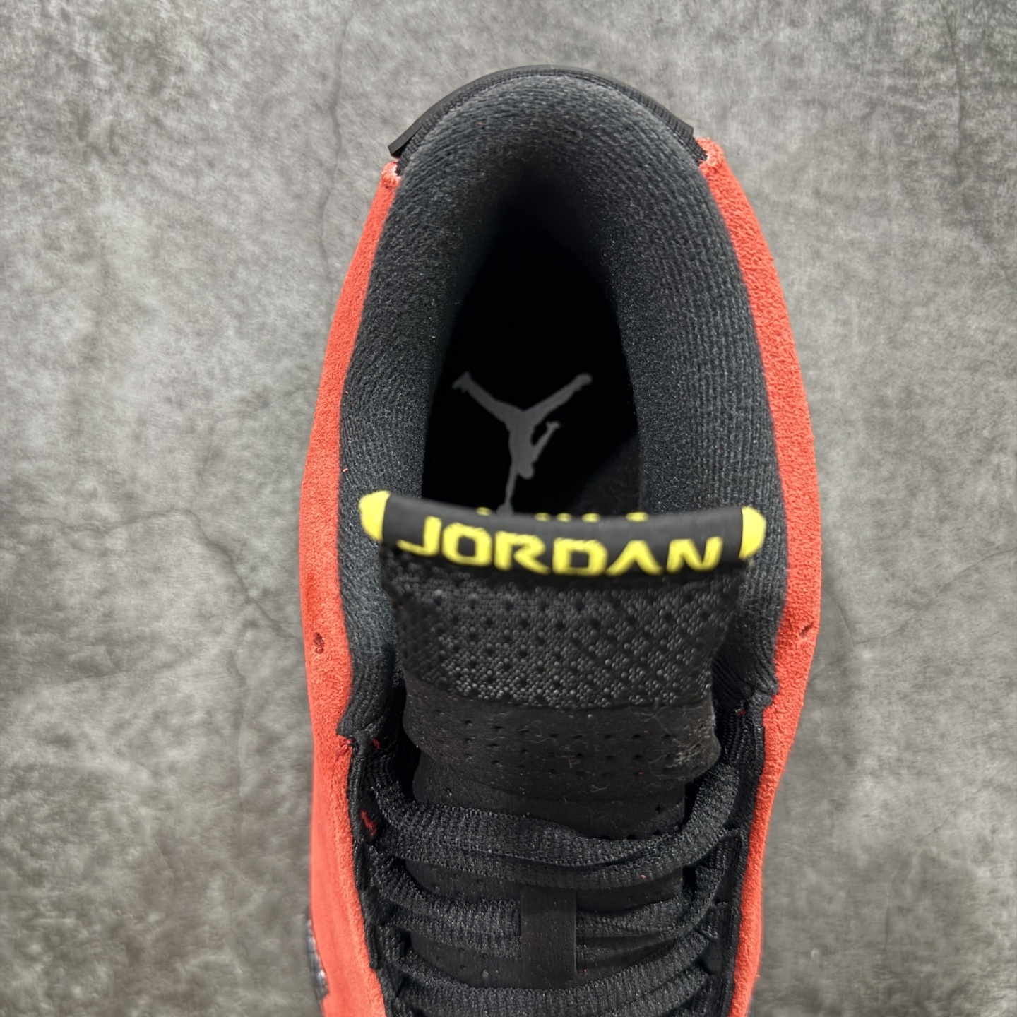 【纯原版4】Air Jordan AJ14 新版法拉利 IF5015-600
外贸特供批次
原楦原