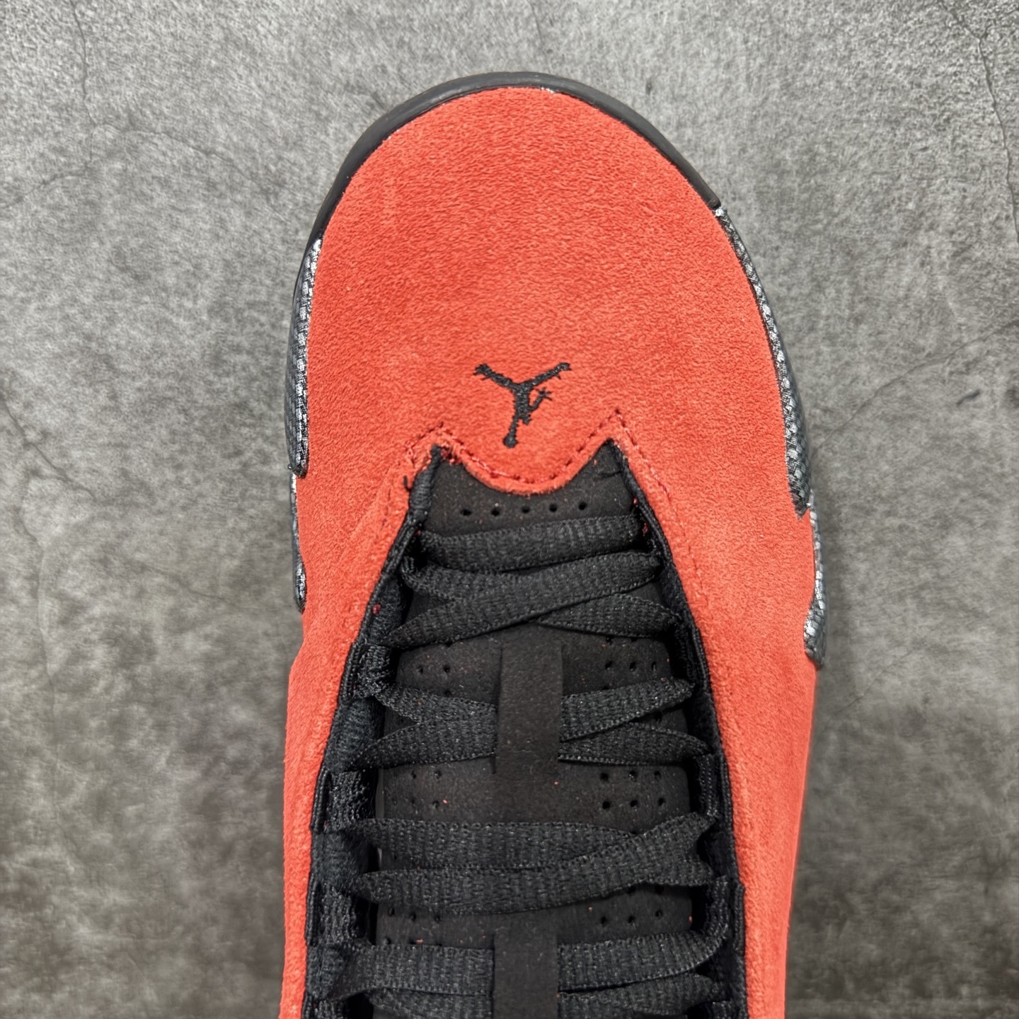 【纯原版4】Air Jordan AJ14 新版法拉利 IF5015-600
外贸特供批次
原楦原