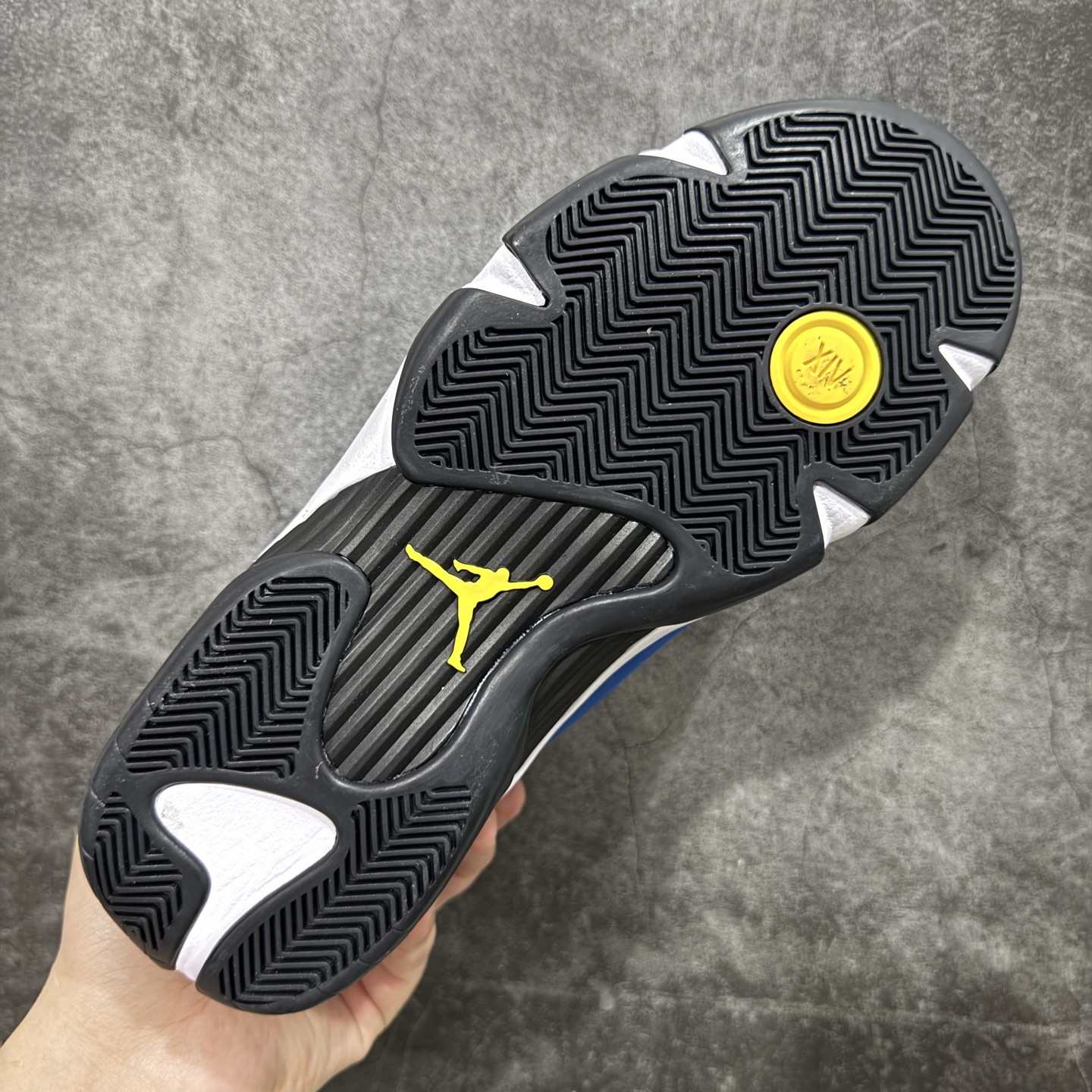 
【纯原版4】Air Jordan AJ14 新版兰尼 -407

外贸特供批次 
原楦原档案数据开模打