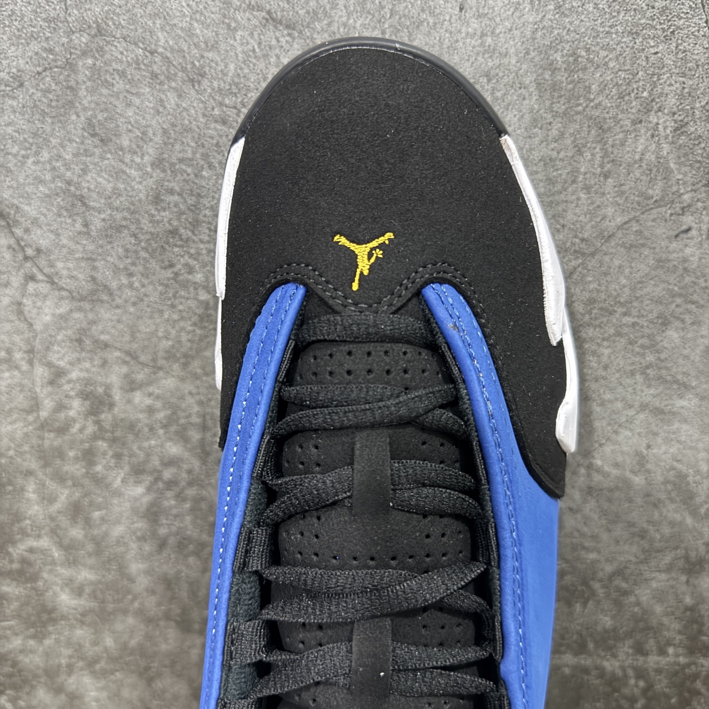 
【纯原版4】Air Jordan AJ14 新版兰尼 -407

外贸特供批次 
原楦原档案数据开模打