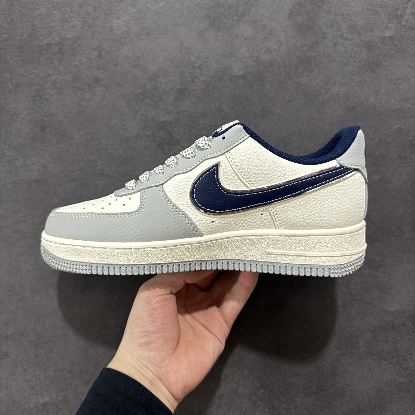 260 NIke Air Force 1 '07 Low “古驰联名——灰蓝勾”空军一号 低帮 运动鞋 休闲鞋 XS1958-543