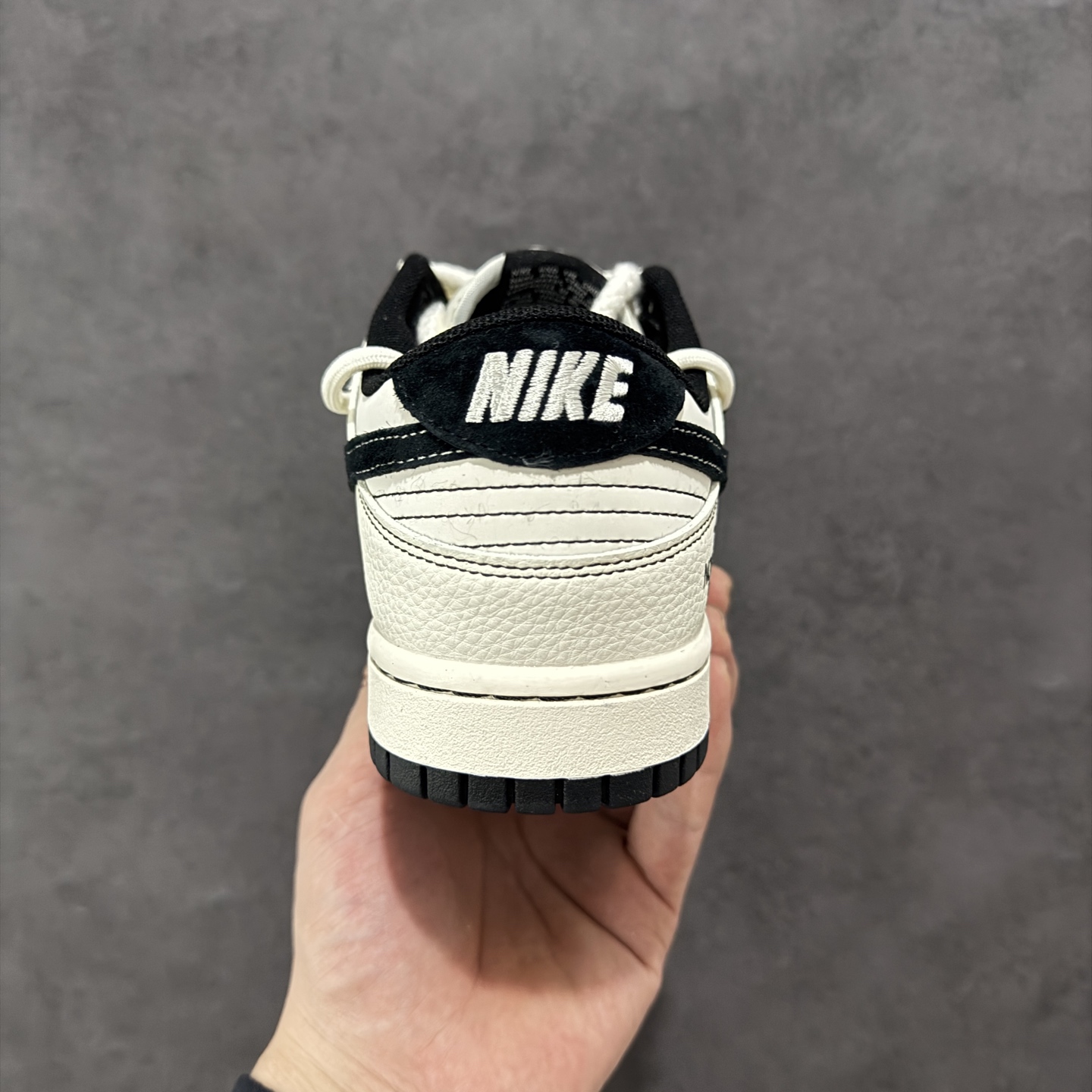 300 定制版Nike SB Dunk Low 北面系列 绑带米白黑勾 周年高端定制 低帮休闲板鞋 YX5066-286