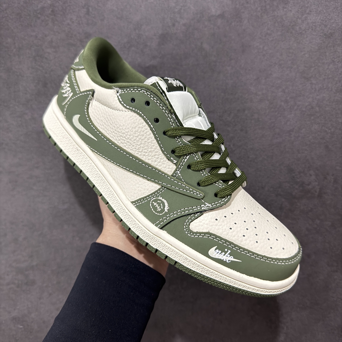 280 定制版Travis Scott x Fragment Design x Air Jordan 1 Low SP AJ1 斯图西联名 油绿鬼脸 低帮文化休闲板鞋 XS2024-025