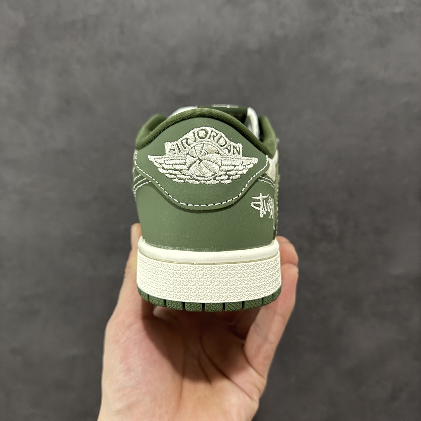 280 定制版Travis Scott x Fragment Design x Air Jordan 1 Low SP AJ1 斯图西联名 油绿鬼脸 低帮文化休闲板鞋 XS2024-025