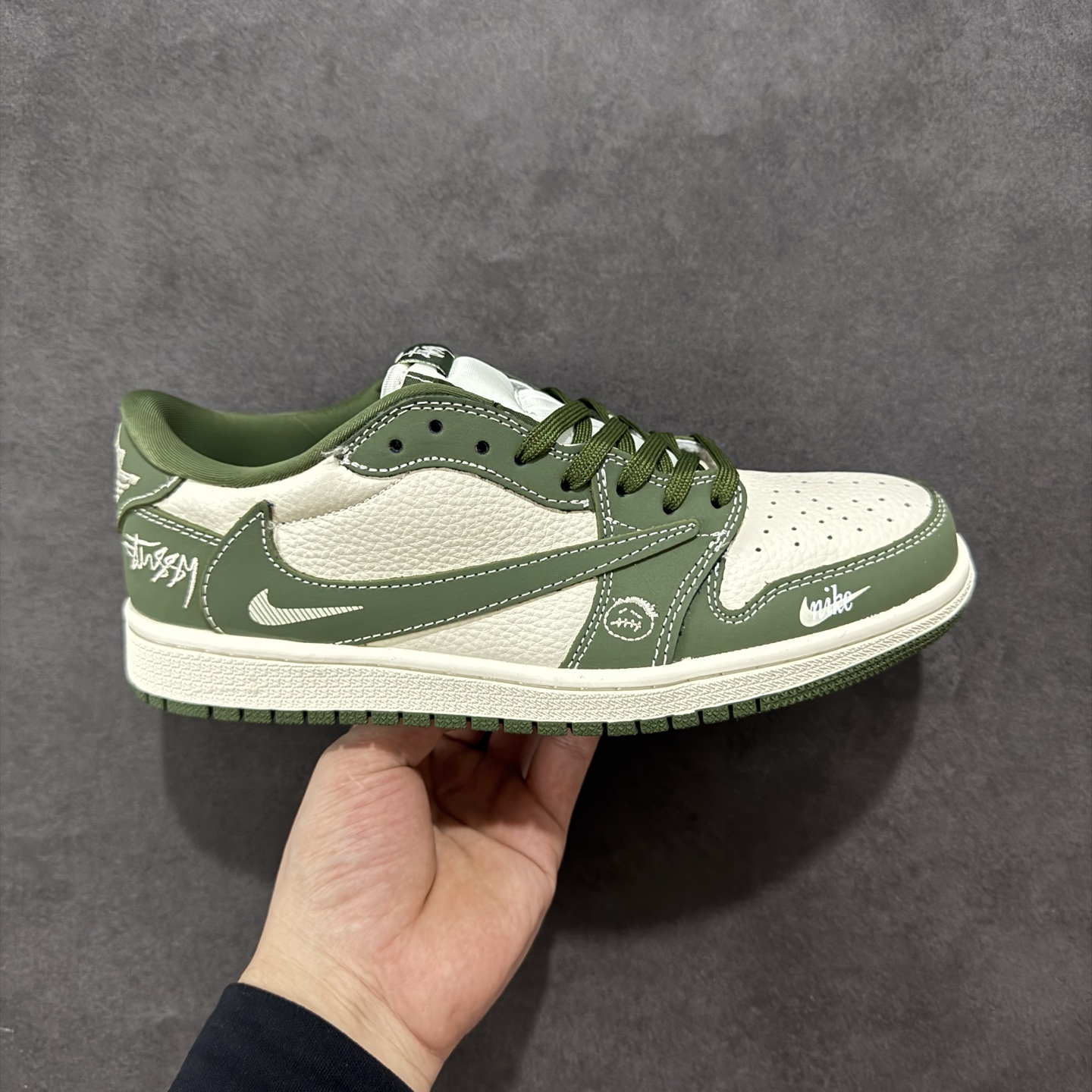 280 定制版Travis Scott x Fragment Design x Air Jordan 1 Low SP AJ1 斯图西联名 油绿鬼脸 低帮文化休闲板鞋 XS2024-025