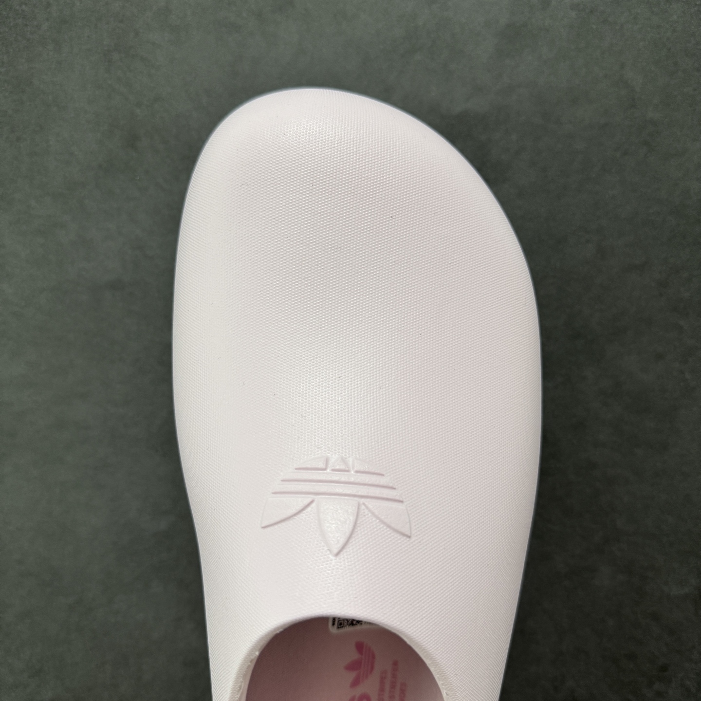 图片[8]-【cs版本】AD Adifom Stan Smith Platform Mule史密斯原型改良系列穆勒风松糕厚底休闲包头露跟凉鞋式拖鞋 厨师鞋丑萌爆红！厚底大头造型超可爱！ #男女鞋升级原楦原数据工程力学开发版型 #超轻耐磨一体式MD泡沫鞋身 #内嵌厚实内嵌欧索莱环保鞋垫 #半包覆鞋面组合弹力厚底 尺码：36 37 38 39 40 41 42 43 44 45-选品中心