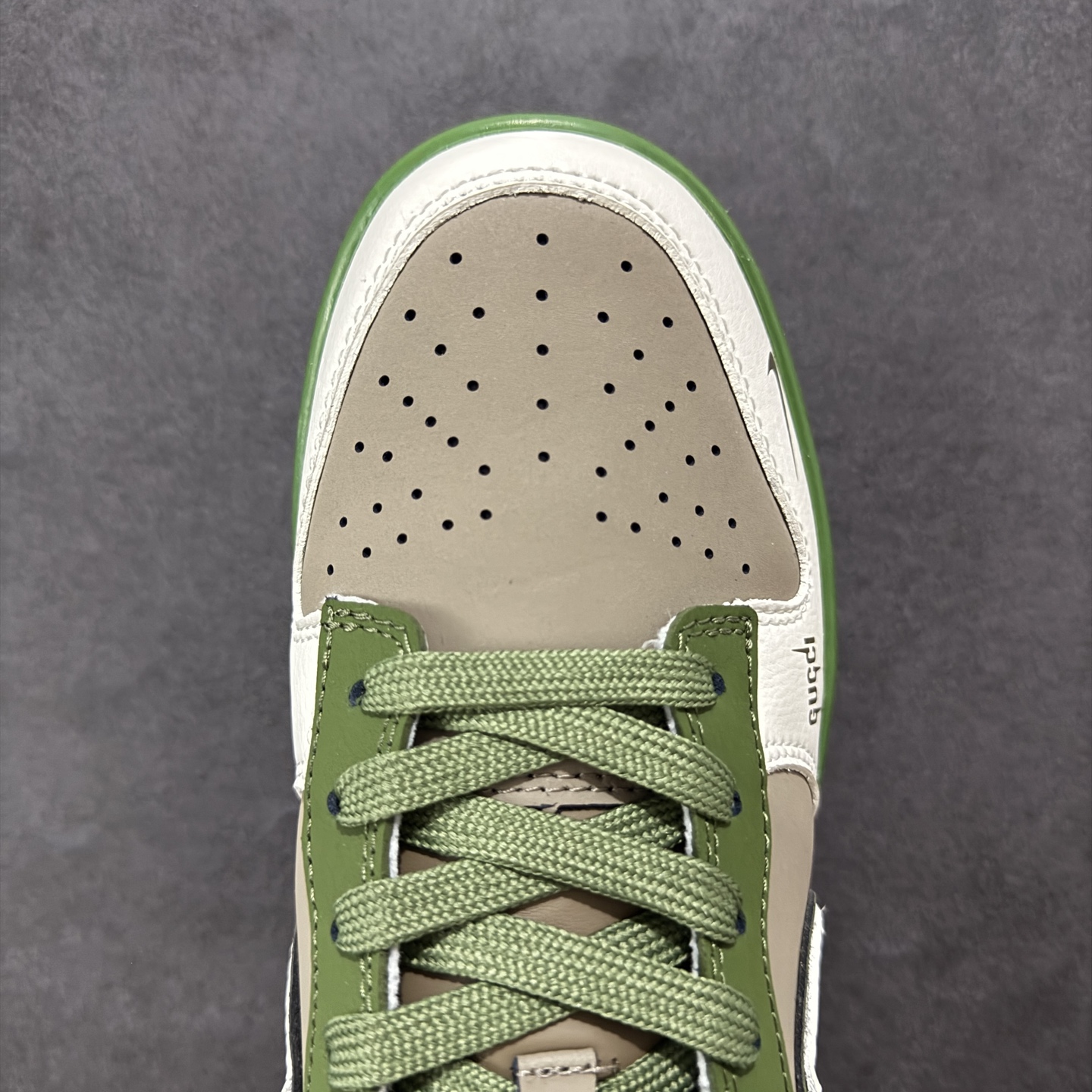 260 定制版Nike SB Dunk Low x GUCCI 白棕绿小钩 XY2026-150