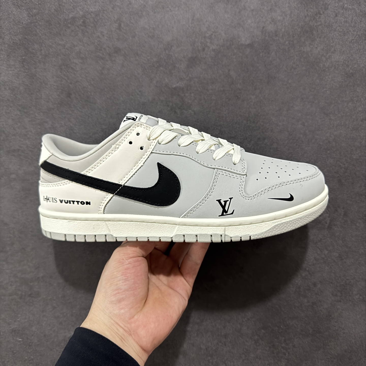 260 定制版Nike SB Dunk Low x Louis Vuitton 灰黑小钩 XY2026-153