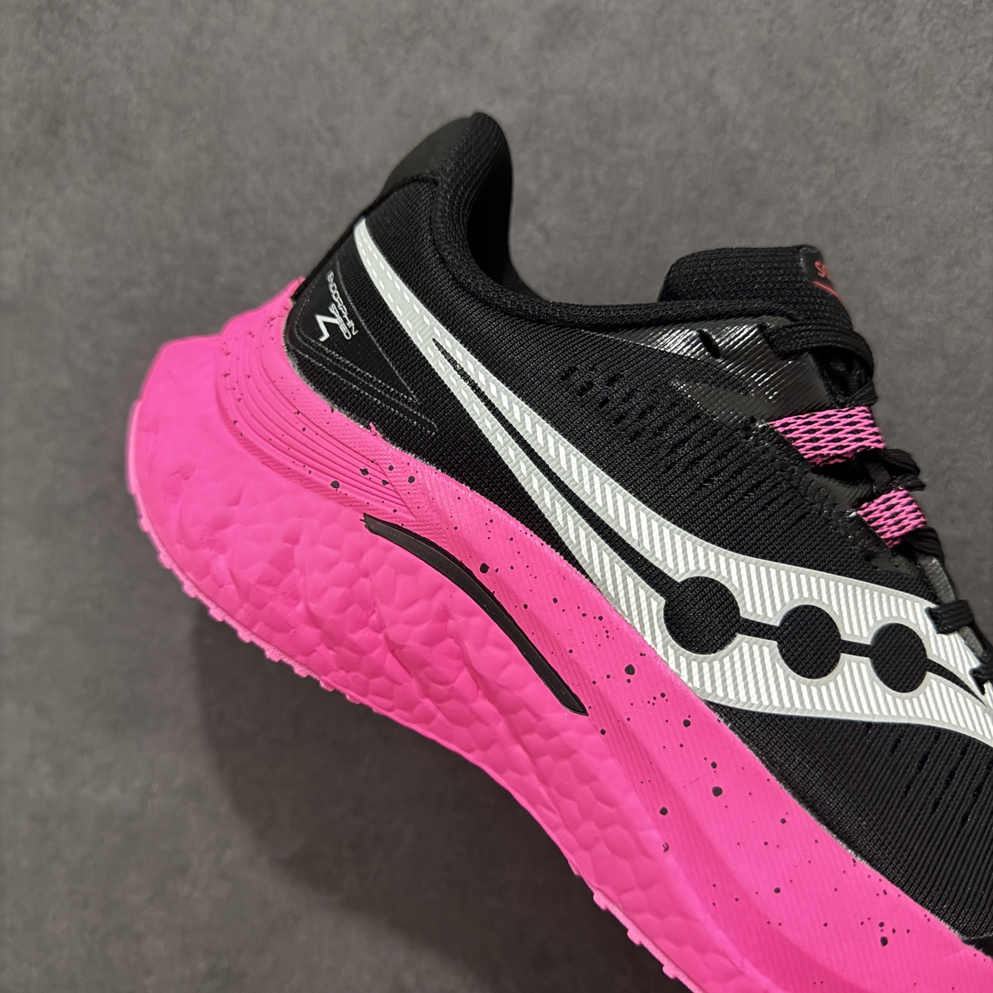 200 原装级别 Saucony 索康尼ENDORPHIN Pro 啡速4 男女马拉松运动跑鞋