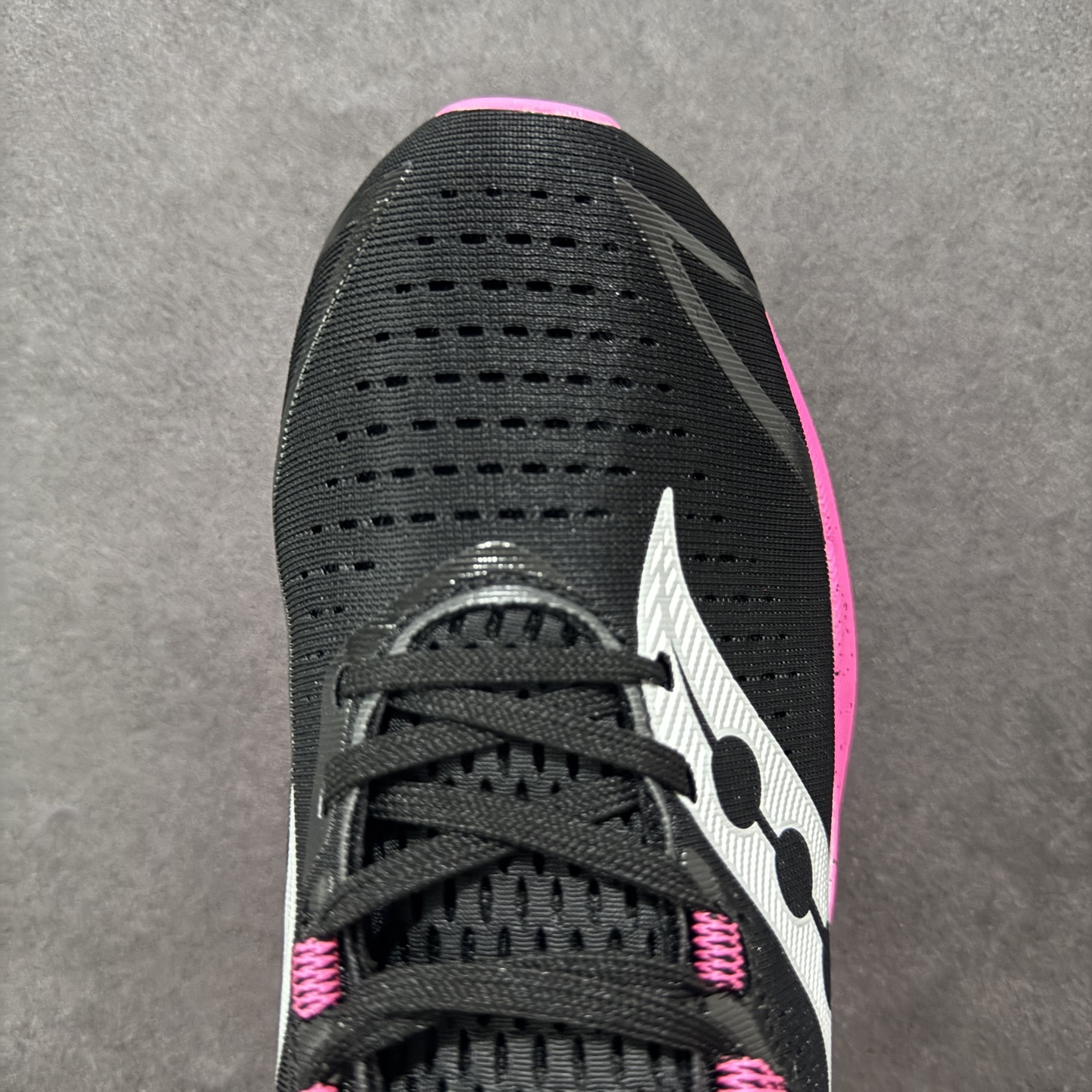200 原装级别 Saucony 索康尼ENDORPHIN Pro 啡速4 男女马拉松运动跑鞋