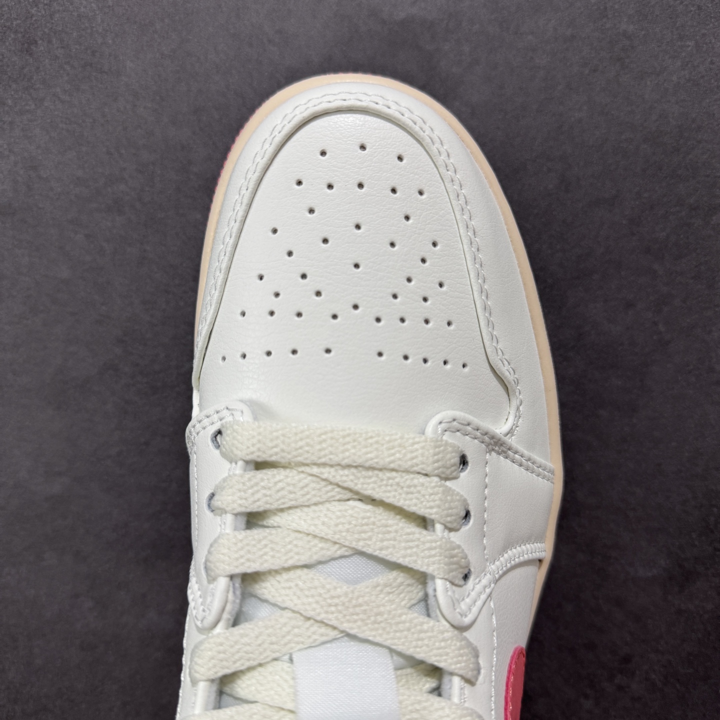 200 K版Air Jordan 1 Retro Low ”Pink Salt” 粉白 DC0774-109