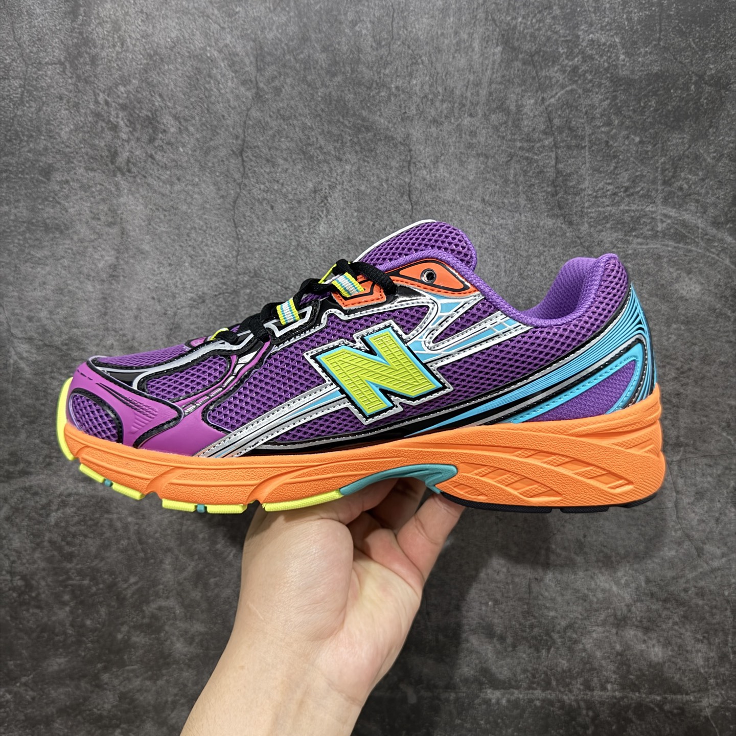 图片[2]-【公司级】New Balance NB740系列复古老爹风休闲运动慢跑鞋 原盒 原吊牌 组合大底 1：1制作 此款鞋采用近几年比较流行的版型设计，外观时尚大气，鞋底采用耐磨的材质，穿上它，让您在平时生活和工作中都会感觉到舒适的体验。 货号：U740MC2 尺码：36 36.5 37.5 38 38.5 39 40 40.5 41 42 42.5 43 44 44.5 45-选品中心