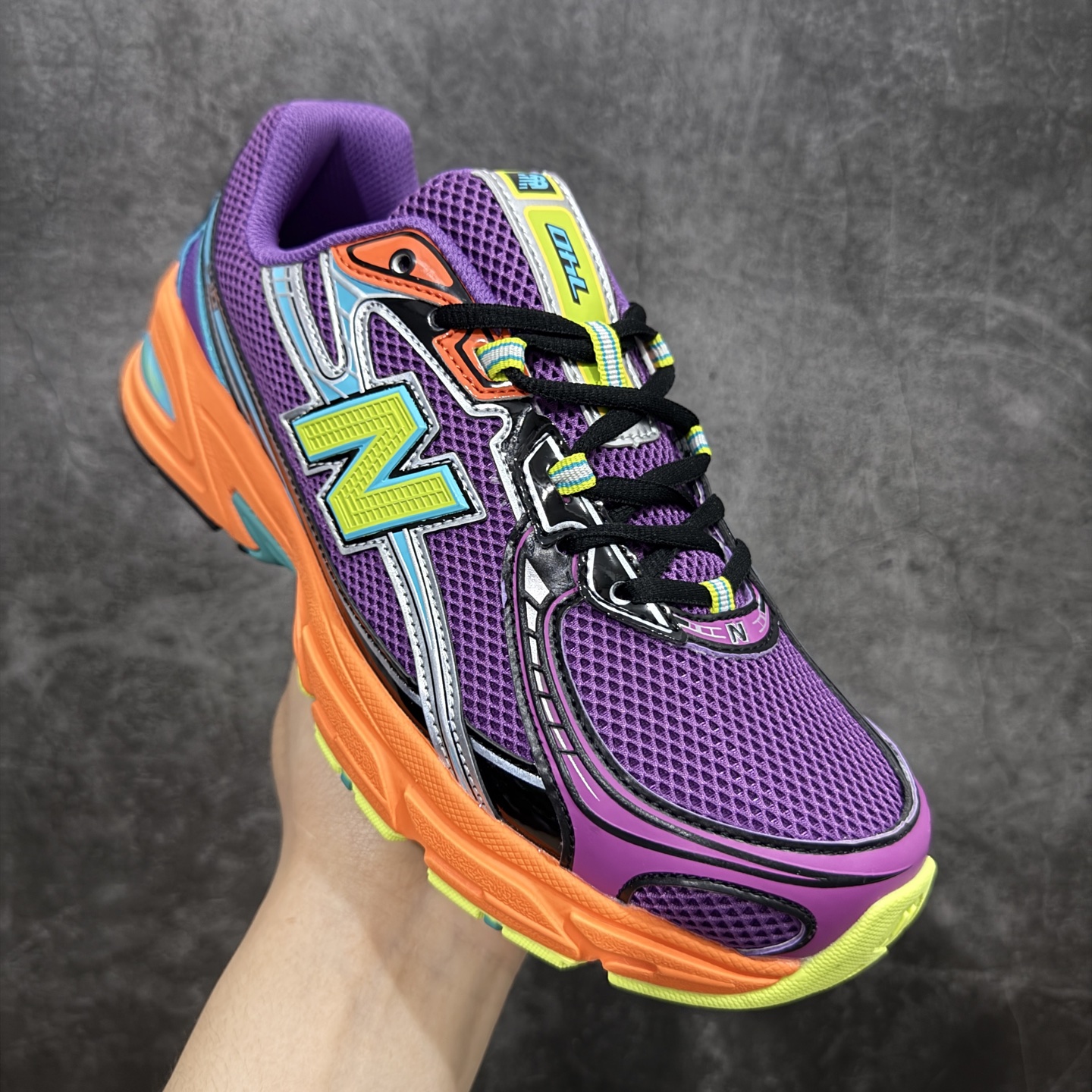 图片[3]-【公司级】New Balance NB740系列复古老爹风休闲运动慢跑鞋 原盒 原吊牌 组合大底 1：1制作 此款鞋采用近几年比较流行的版型设计，外观时尚大气，鞋底采用耐磨的材质，穿上它，让您在平时生活和工作中都会感觉到舒适的体验。 货号：U740MC2 尺码：36 36.5 37.5 38 38.5 39 40 40.5 41 42 42.5 43 44 44.5 45-选品中心