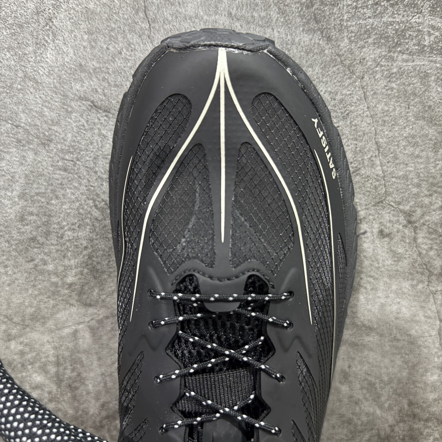 【公司级】Satisfy x HOKA ONE ONE 百搭简约防滑耐磨低帮跑步鞋 联名配色 球鞋