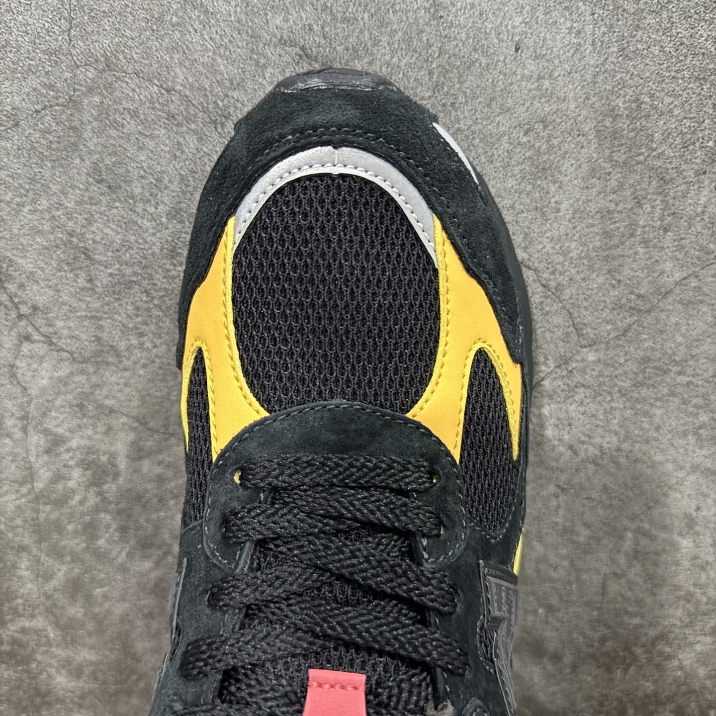 【纯原版】New Balance M2010系列 新百伦 复古老爹风网布跑步休闲运动鞋
新百伦经典配色