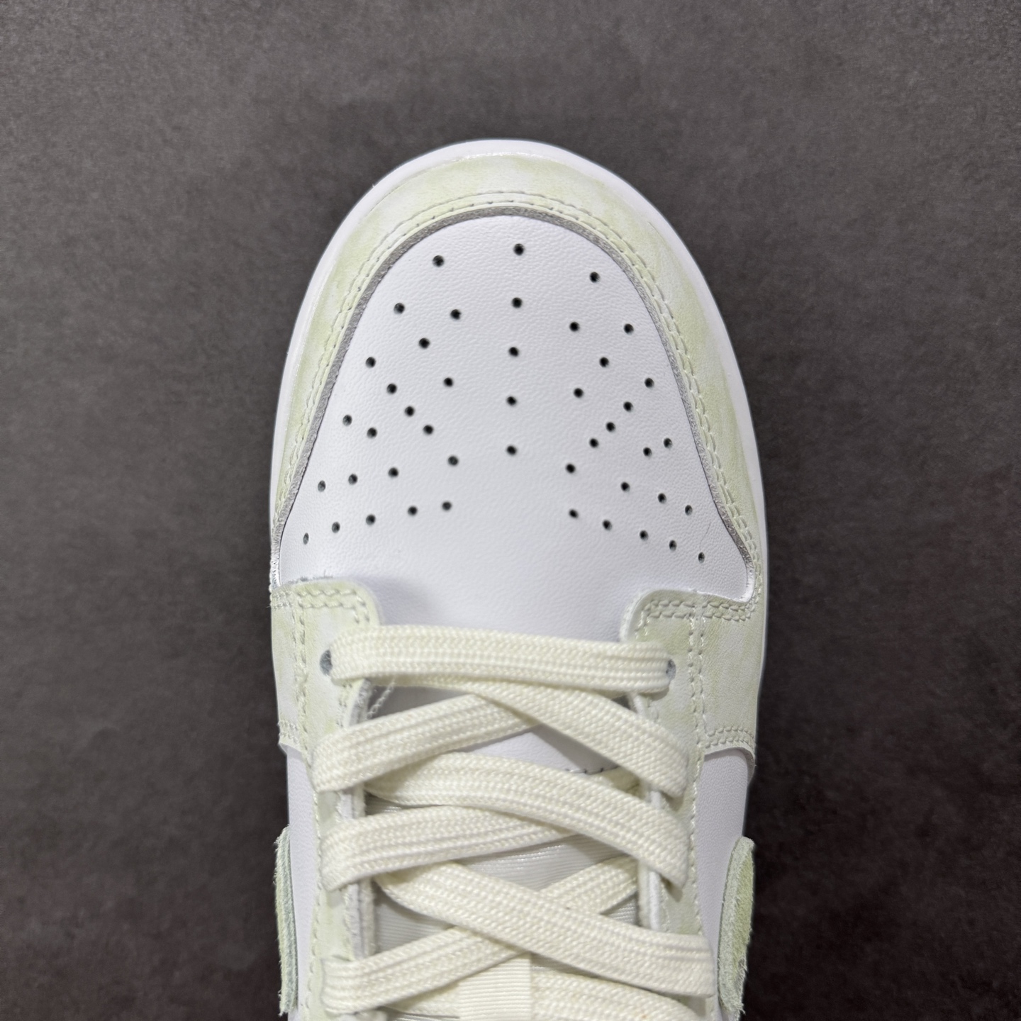 
【YC纯原】NK Dunk Low 翡翠绿 IB4647-131
实力大厂出品 全套原纸板楦头开发 确