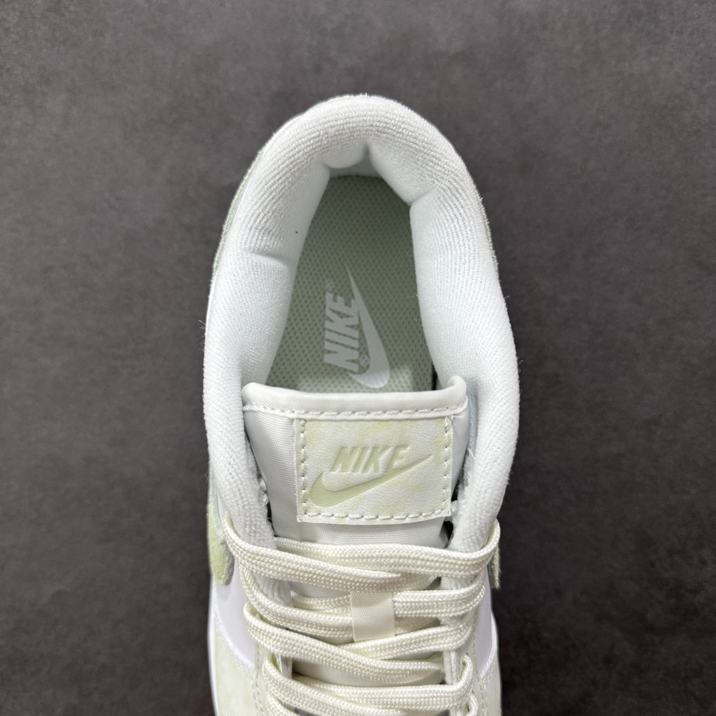 
【YC纯原】NK Dunk Low 翡翠绿 IB4647-131
实力大厂出品 全套原纸板楦头开发 确