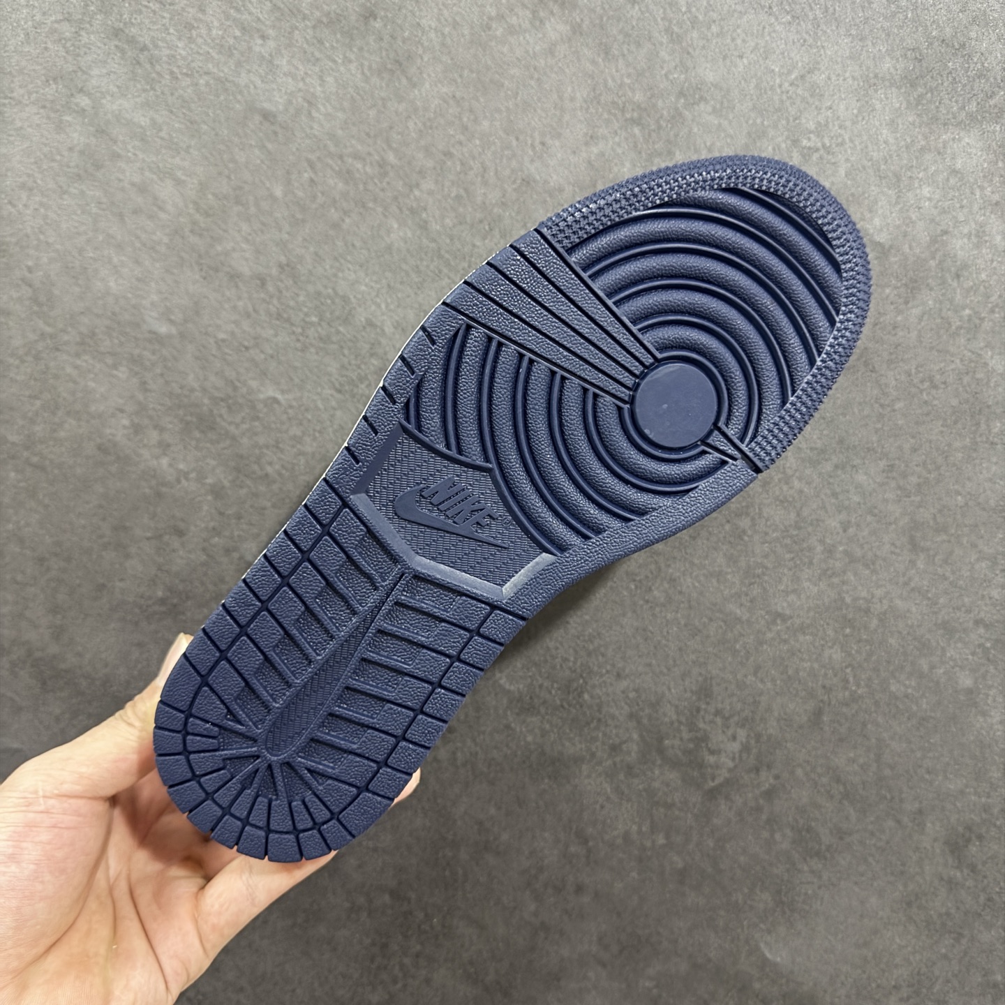 Air Jordan 1 Low AJ1 乔1 Supreme联名 米蓝勾 高端定制 低帮复古篮球鞋 XX3168-176