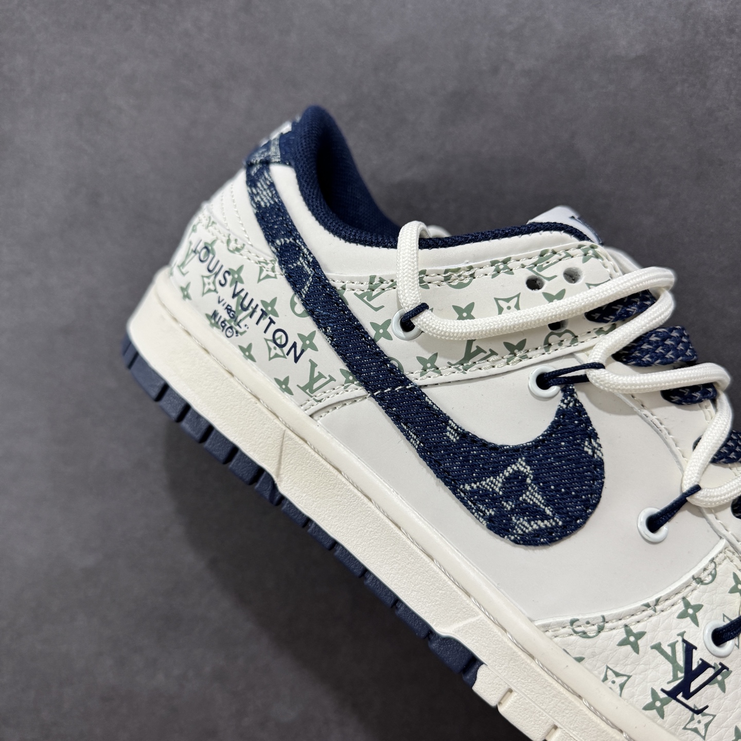 【定制版】Nike SB Dunk Low LV联名 绑带牛仔蓝勾 周年高端定制 低帮休闲板鞋 YX5066-329