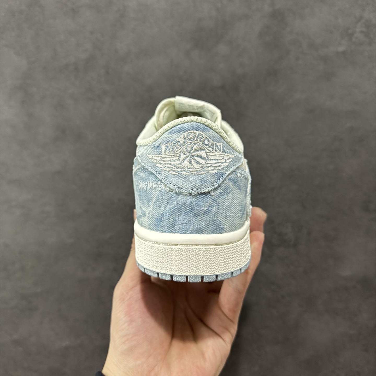 【定制版】Travis Scott x Fragment Design x Air Jordan 1 Low OG SP AJ1 李维斯联名 低帮文化休闲板鞋 LE2436-137