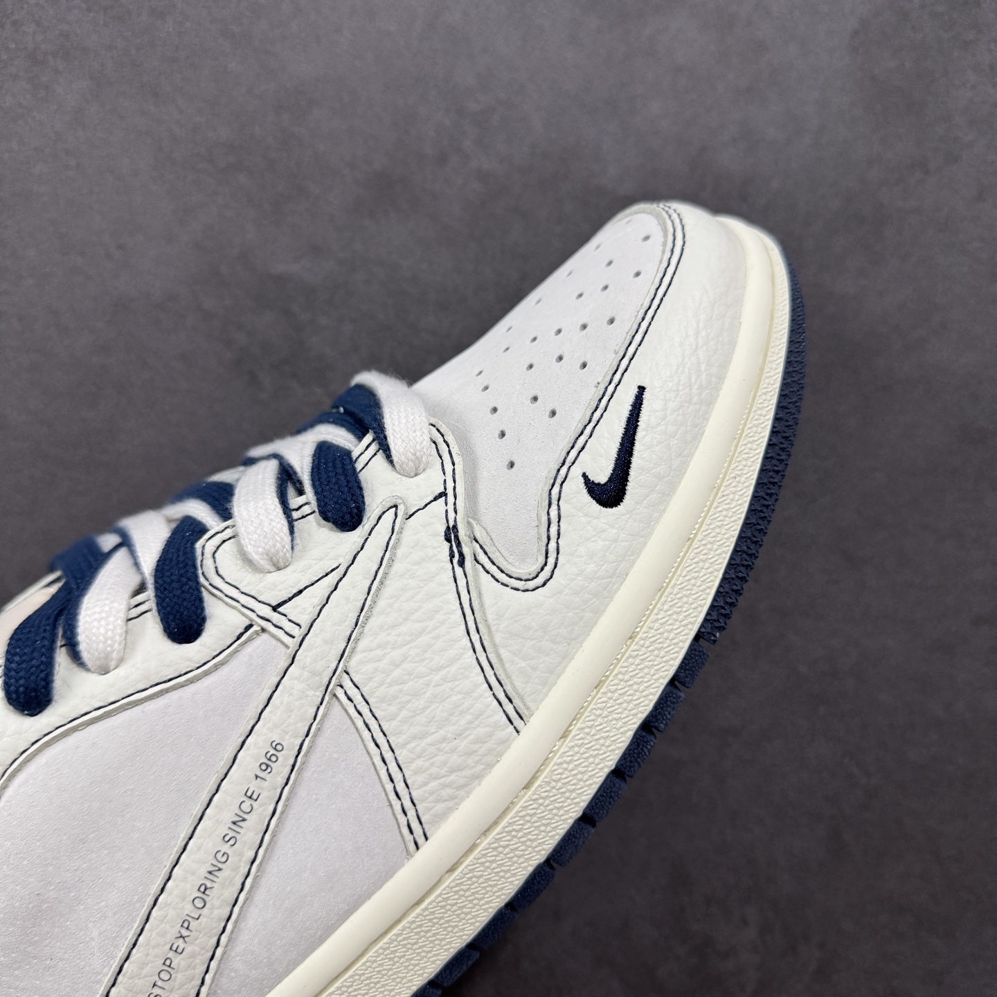 【定制版】Travis Scott x Fragment Design x Air Jordan 1 Low OG SP AJ1 北面联名 奶白灰蓝底 低帮文化休闲板鞋 XZ5749-001