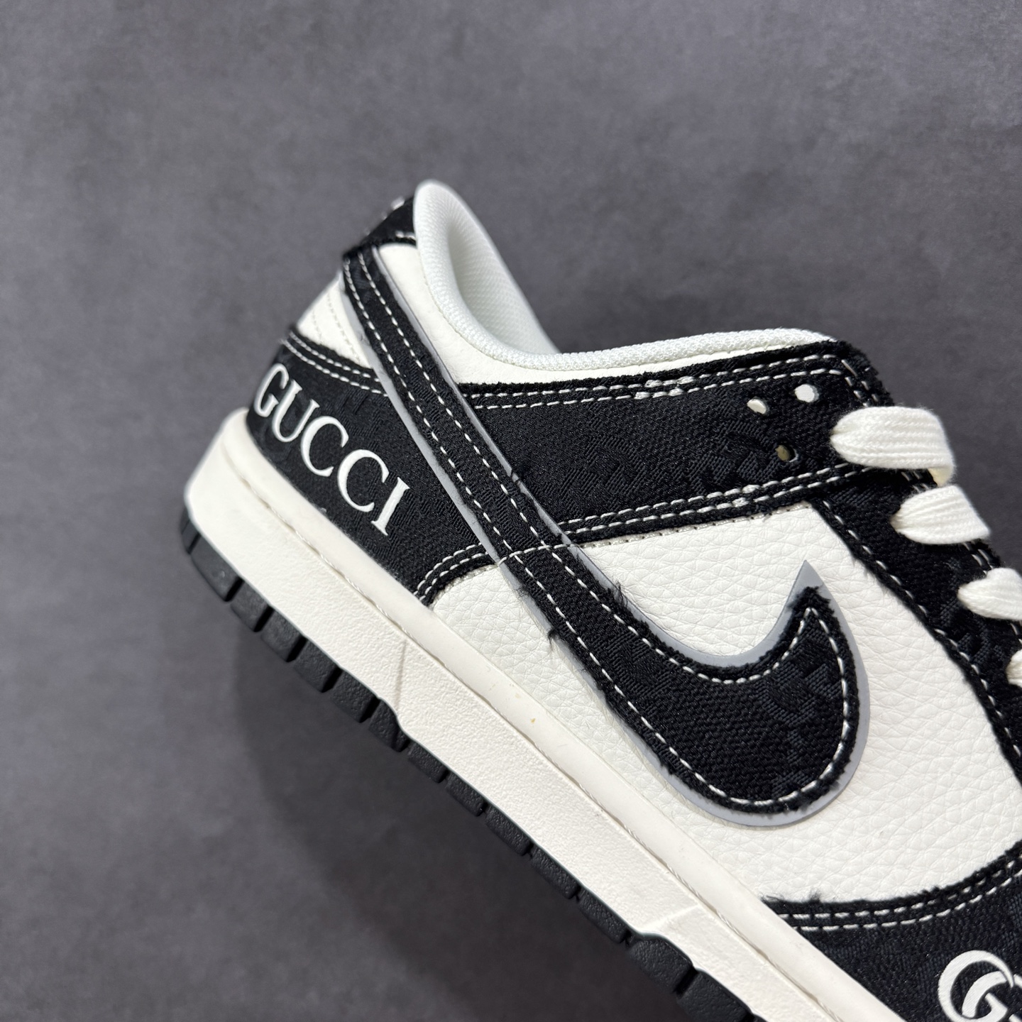 【定制版】Nike SB Dunk Low x GUCCI 黑白 XD1588-211