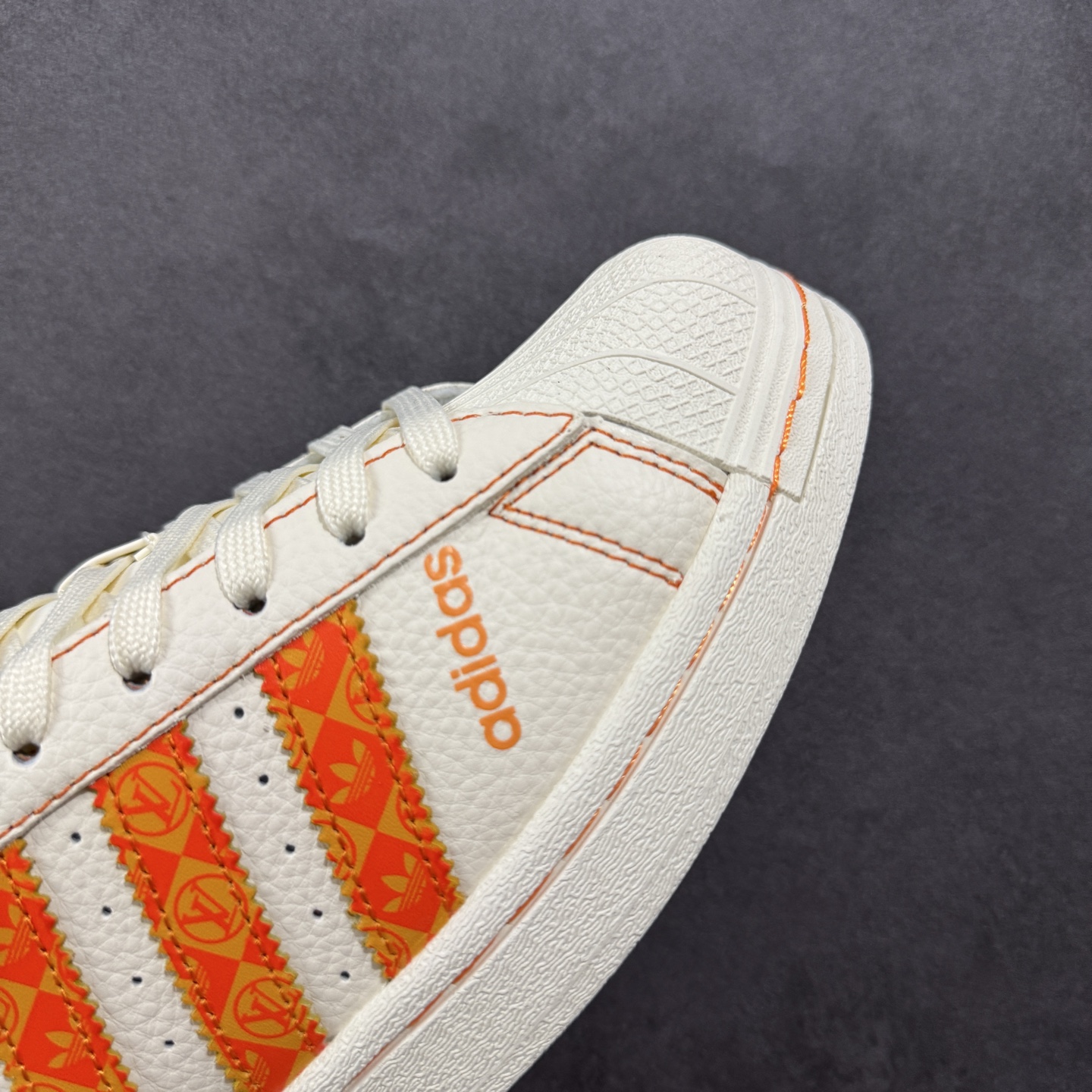 【定制版】AD Originals Superstar x Louis Vuitton 白橙 AD0004