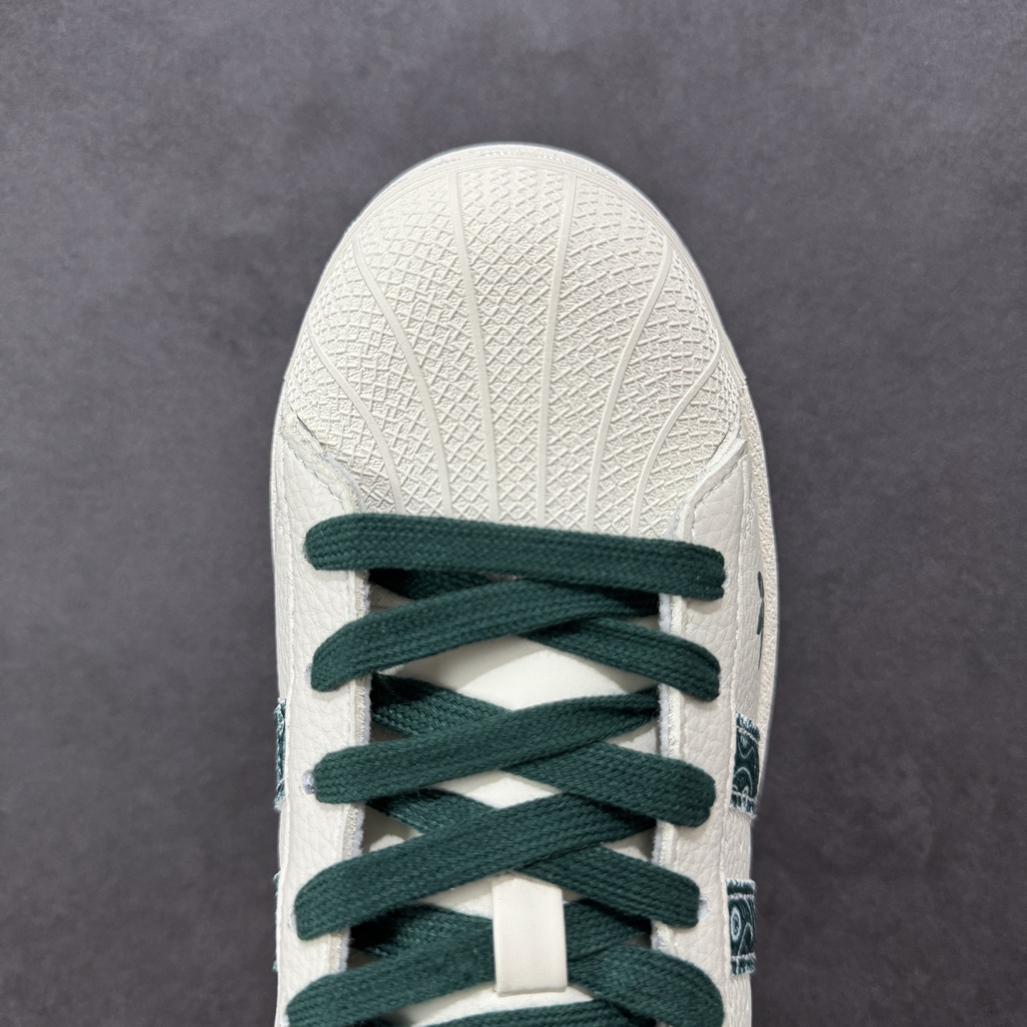 【定制版】AD Originals Superstar x Supreme 白绿 XS0008