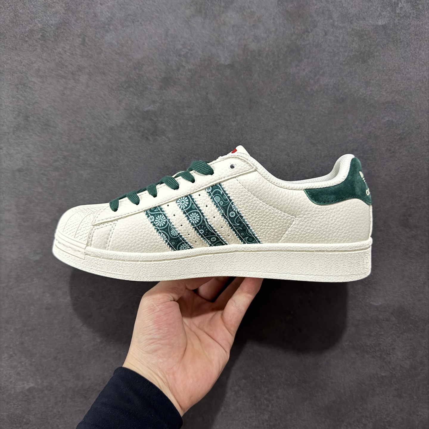 【定制版】AD Originals Superstar x Supreme 白绿 XS0008