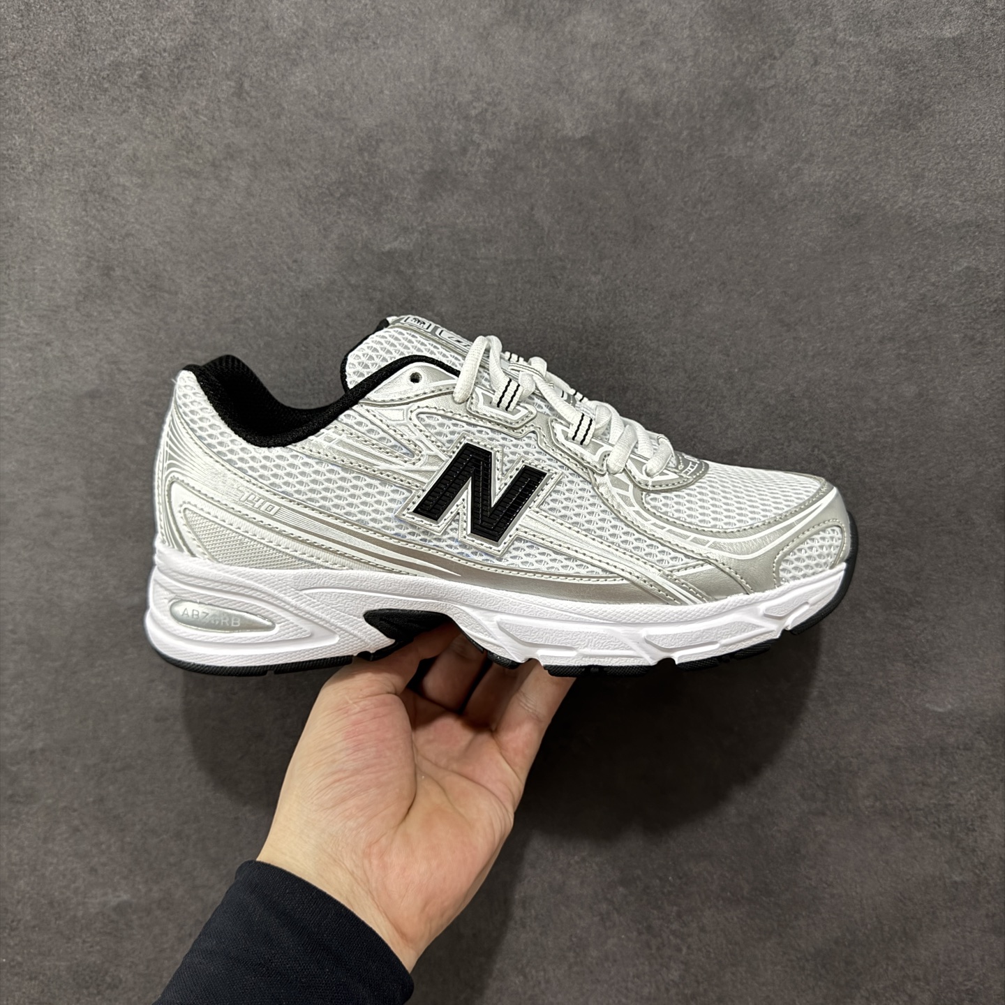 200 New Balance NB740系列复古老爹风休闲运动慢跑鞋 U740NW2