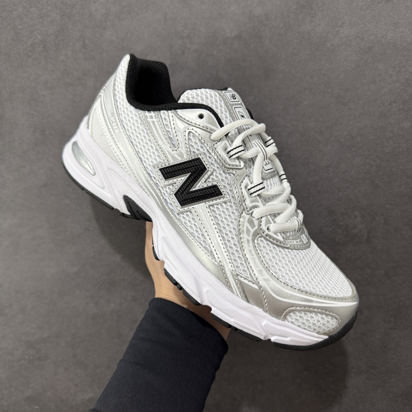200 New Balance NB740系列复古老爹风休闲运动慢跑鞋 U740NW2