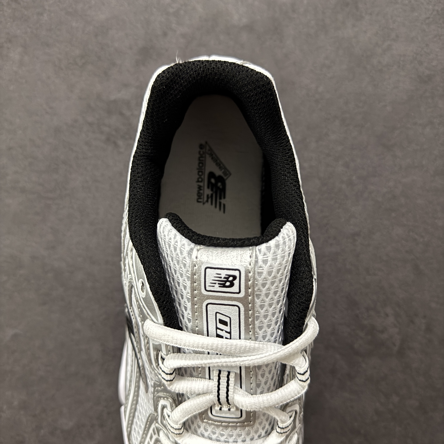200 New Balance NB740系列复古老爹风休闲运动慢跑鞋 U740NW2