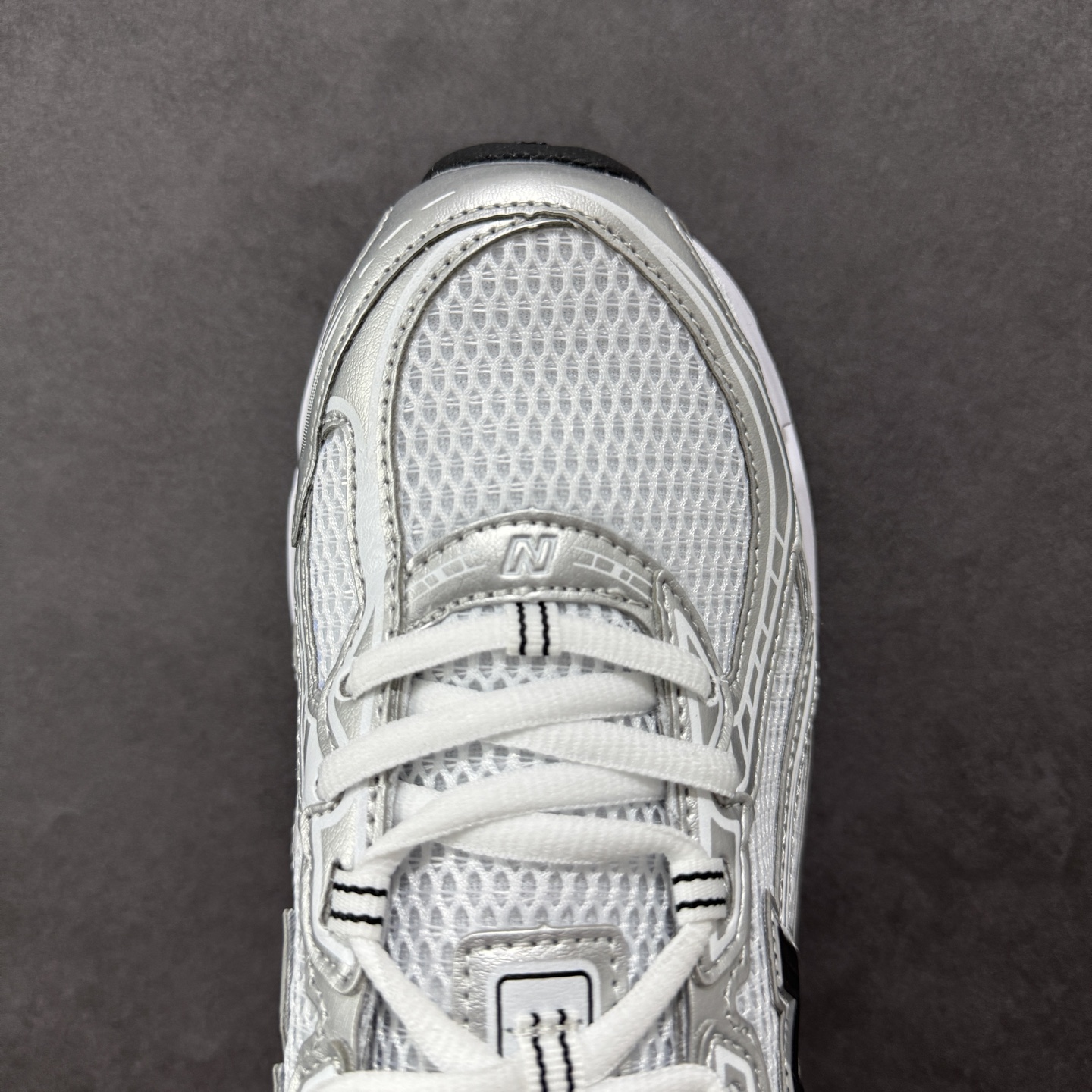200 New Balance NB740系列复古老爹风休闲运动慢跑鞋 U740NW2