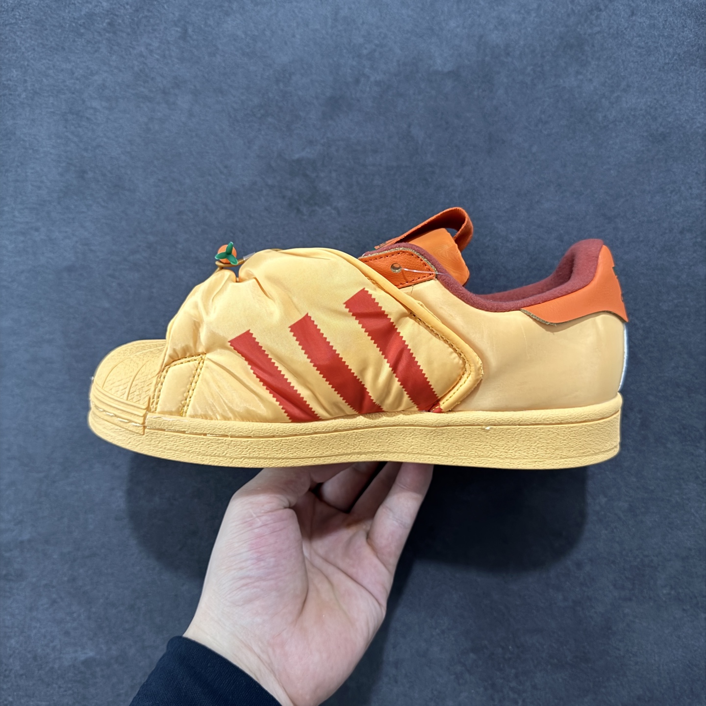 阿迪达斯Adidas Melting Sadness x Superstar 联名款 胡萝卜橙色 贝壳头经典百搭休闲运动板鞋 ID9475