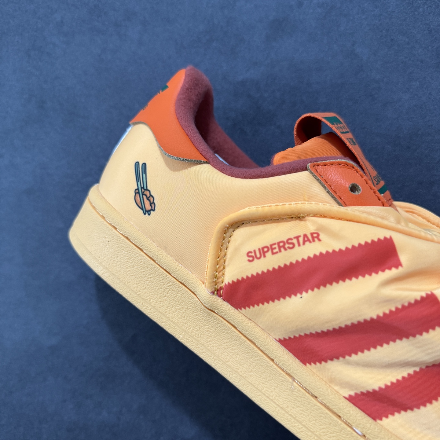 阿迪达斯Adidas Melting Sadness x Superstar 联名款 胡萝卜橙色 贝壳头经典百搭休闲运动板鞋 ID9475