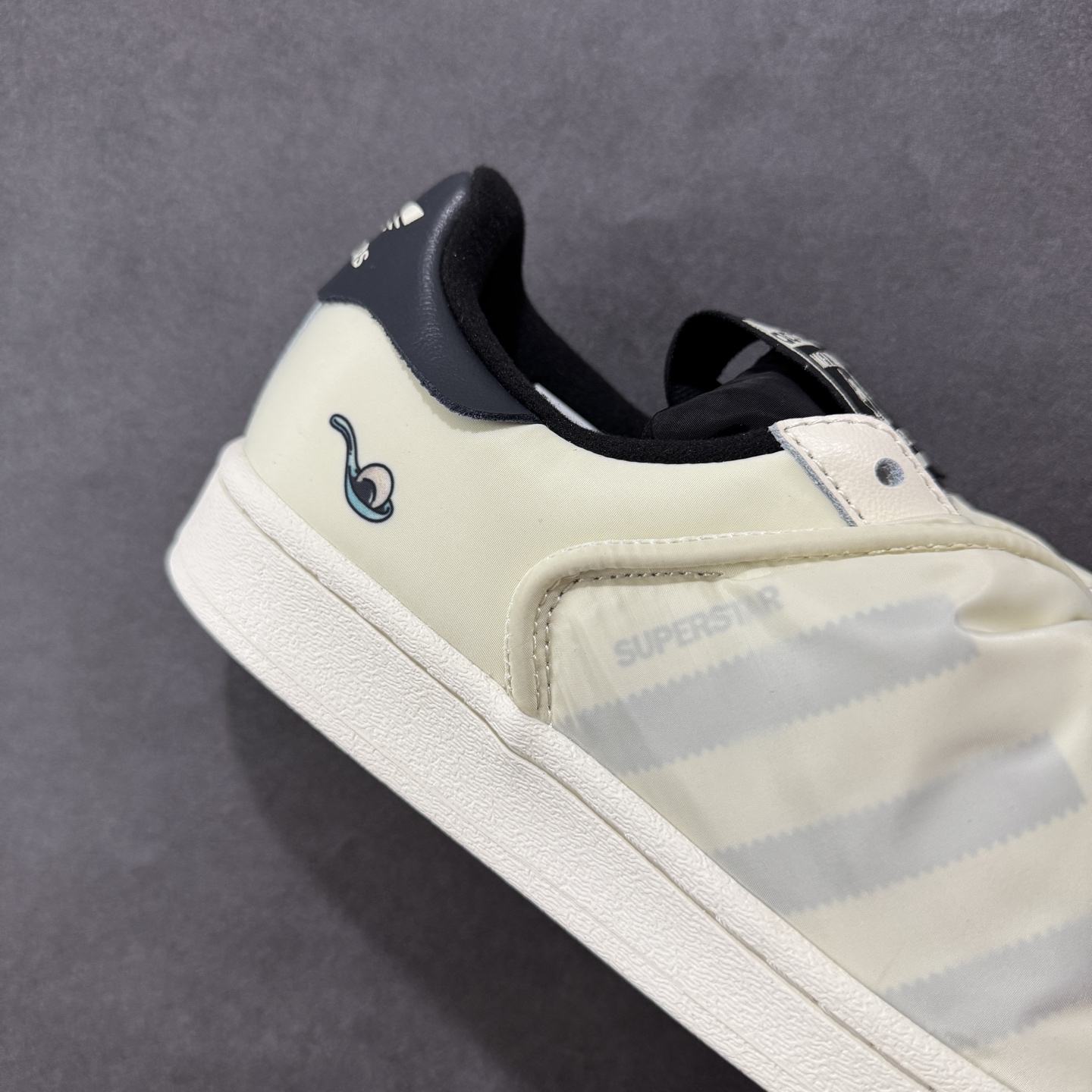 阿迪达斯Adidas Melting Sadness x Superstar 联名款 胡萝卜白黑 贝壳头经典百搭休闲运动板鞋 ID9475