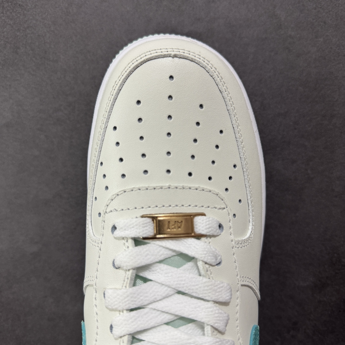 图片[8]-【福利版】Nike Air Force 1 Low 奥运米绿 空军一号低帮运动休闲板鞋 原楦头原纸板 打造纯正空军版型 专注外贸渠道 全掌内置蜂窝气垫 原盒配件 原厂中底钢印、拉帮完美 货号：HM3728-131 尺码：36 36.5 37.5 38 38.5 39 40 40.5 41 42 42.5 43 44 44.5 45-选品中心