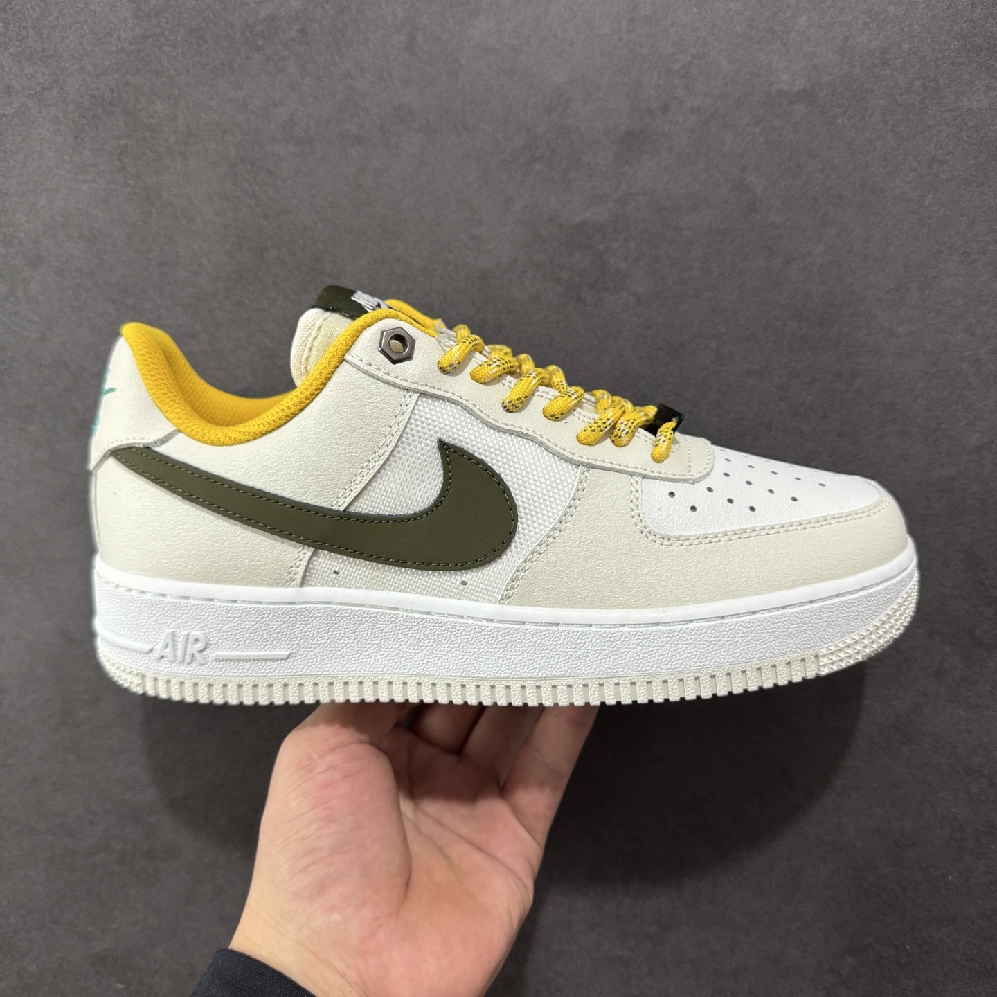  
【福利版】NK Air Force 1 空军一号 米黄绿 原楦头原纸板  打造纯正空军版型#专注外贸