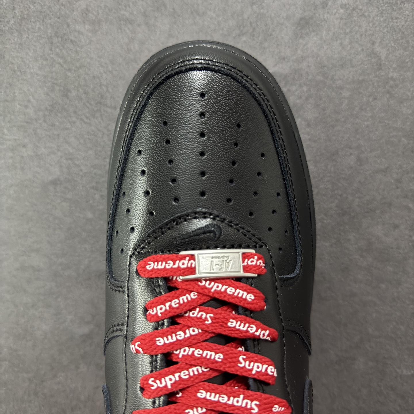  
【福利版】Nike Air Force 1 Low Supreme联名 空军一号低帮运动休闲板鞋 
