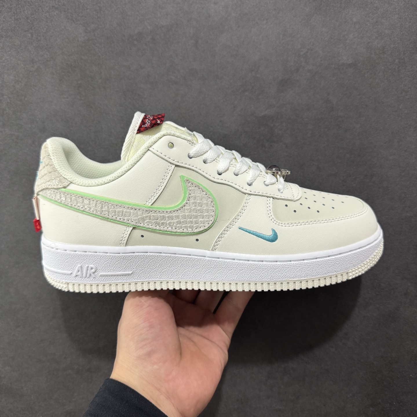  
【福利版】Nike Air Force 1'07 Low 空军一号低帮休闲板鞋 
#原楦头原纸板 原