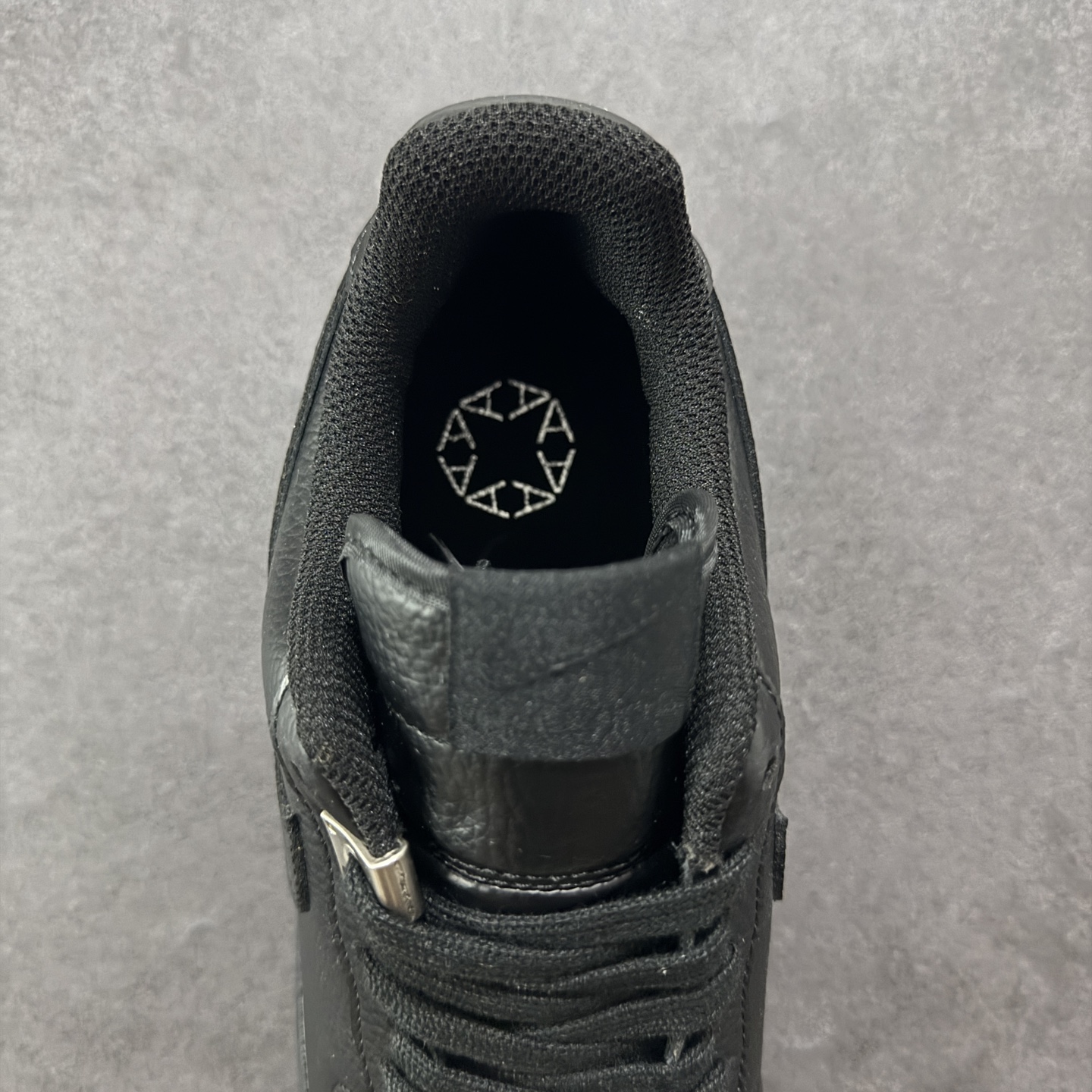  
【福利版】Nike Air Force 1 Low 9S联名黑 空军一号低帮运动休闲板鞋 
原楦头原