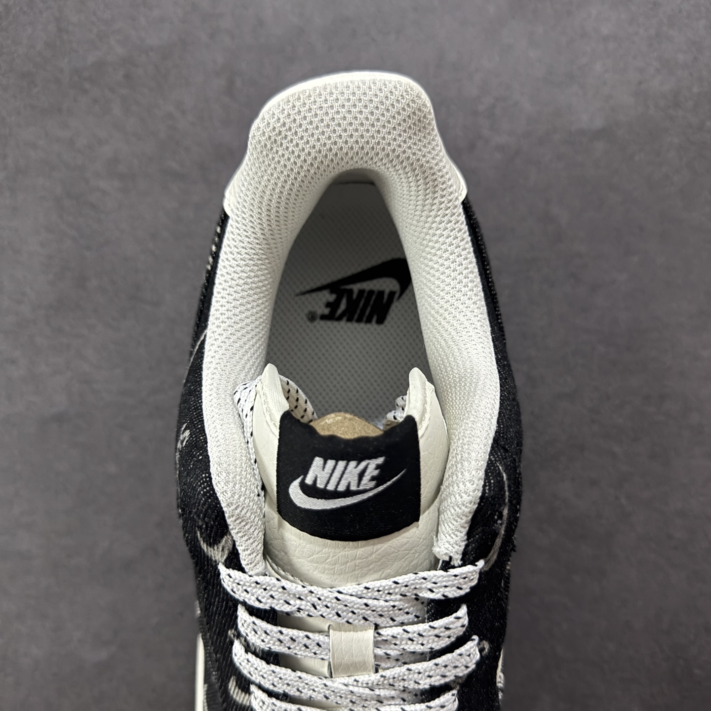 图片[7]-【定制版】Nike Air Force 1\’07 Low Sup联名 黑牛仔小白勾 空军一号低帮休闲板鞋  #原楦头原纸板 原装鞋盒 定制五金配件 内置全掌气垫 原厂鞋底   货号：LW9279-010 尺码：36 36.5 37.5 38 38.5 39 40 40.5 41 42 42.5 43 44 44.5 45-选品中心