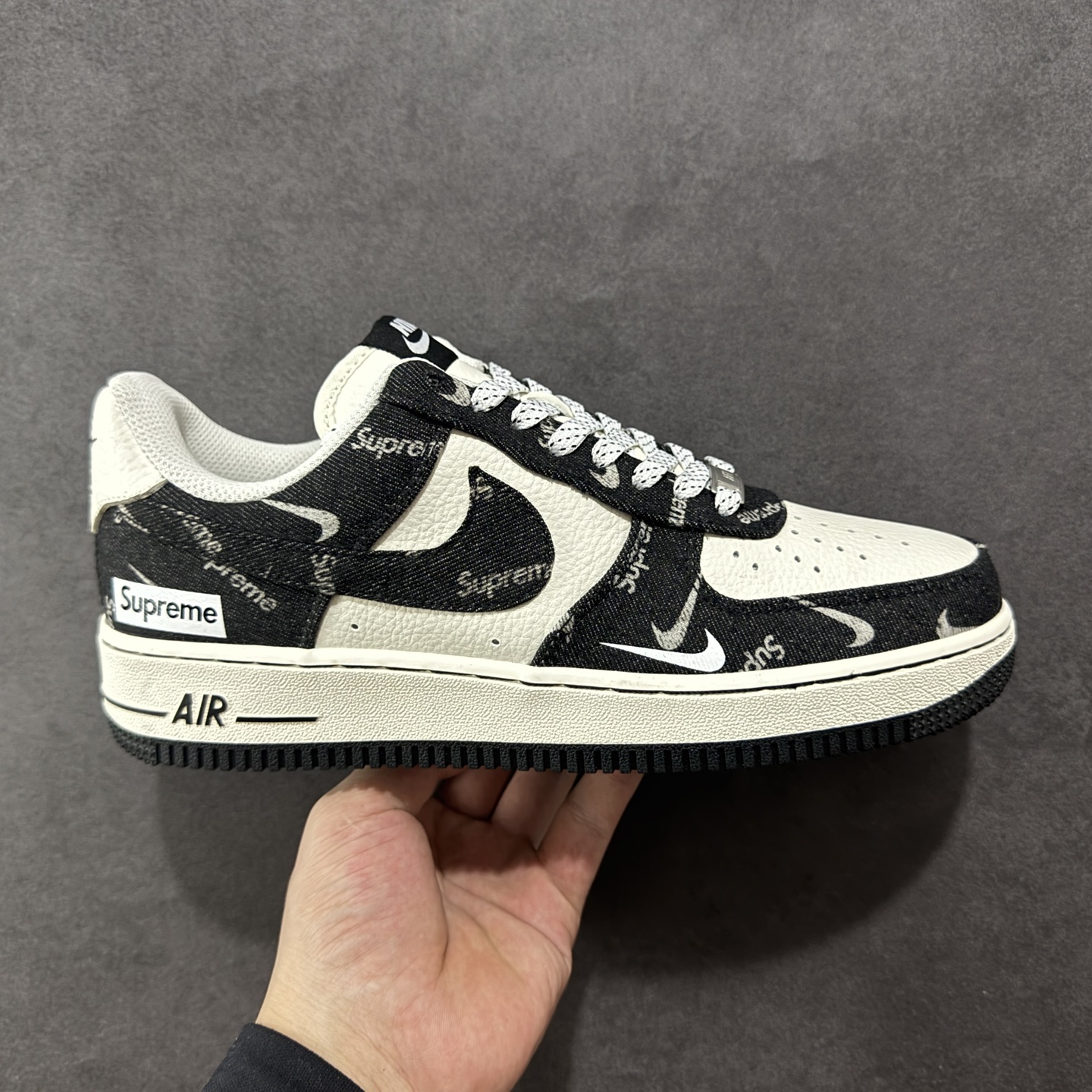 【定制版】Nike Air Force 1\'07 Low Sup联名 黑牛仔小白勾 空军一号低帮休闲板鞋  #原楦头原纸板 原装鞋盒 定制五金配件 内置全掌气垫 原厂鞋底   货号：LW9279-010 尺码：36 36.5 37.5 38 38.5 39 40 40.5 41 42 42.5 43 44 44.5 45-选品中心