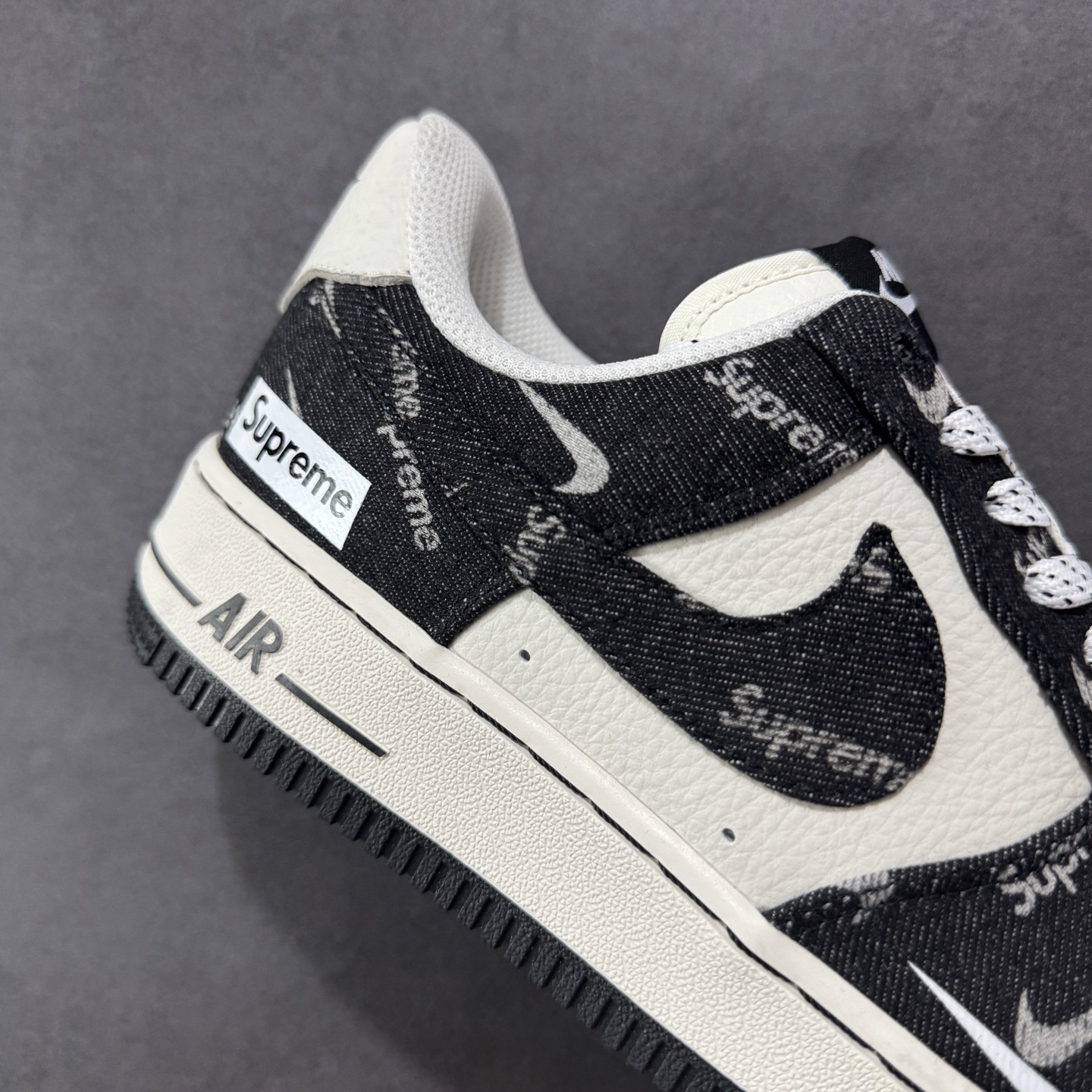 图片[6]-【定制版】Nike Air Force 1\’07 Low Sup联名 黑牛仔小白勾 空军一号低帮休闲板鞋  #原楦头原纸板 原装鞋盒 定制五金配件 内置全掌气垫 原厂鞋底   货号：LW9279-010 尺码：36 36.5 37.5 38 38.5 39 40 40.5 41 42 42.5 43 44 44.5 45-选品中心
