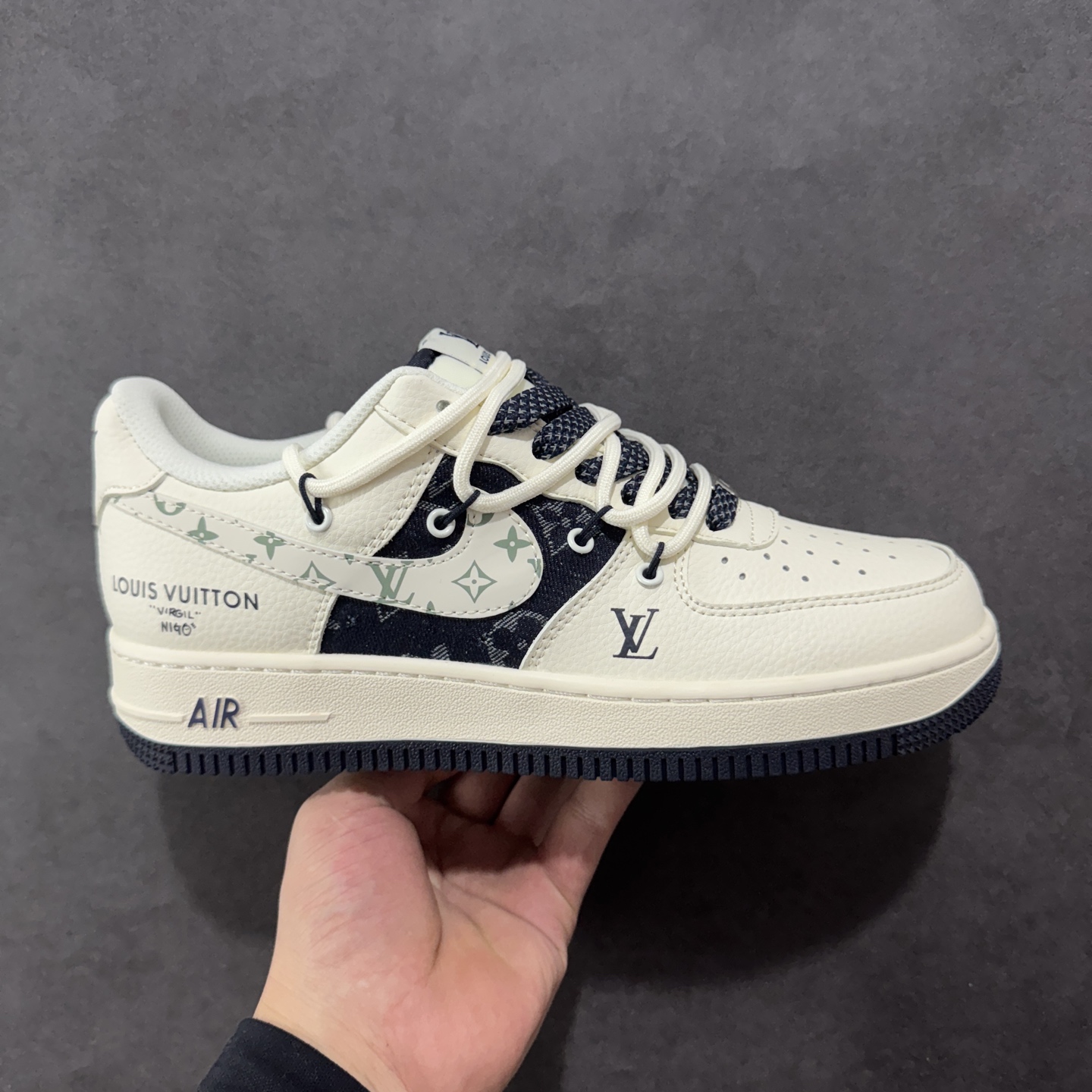 【定制版】海外限量发售！公司级NIke Air Force 1 \'07 Low “LV联名——深蓝底抽绳”空军一号 低帮 运动鞋 休闲鞋 折边针车 工艺难度大 原楦头原纸板 原装鞋盒 定制五金配件 内置全掌气垫 原厂鞋底 货号：DM6868-098 尺码：36 36.5 37.5 38 38.5 39 40 40.5 41 42 42.5 43 44 44.5 45-选品中心