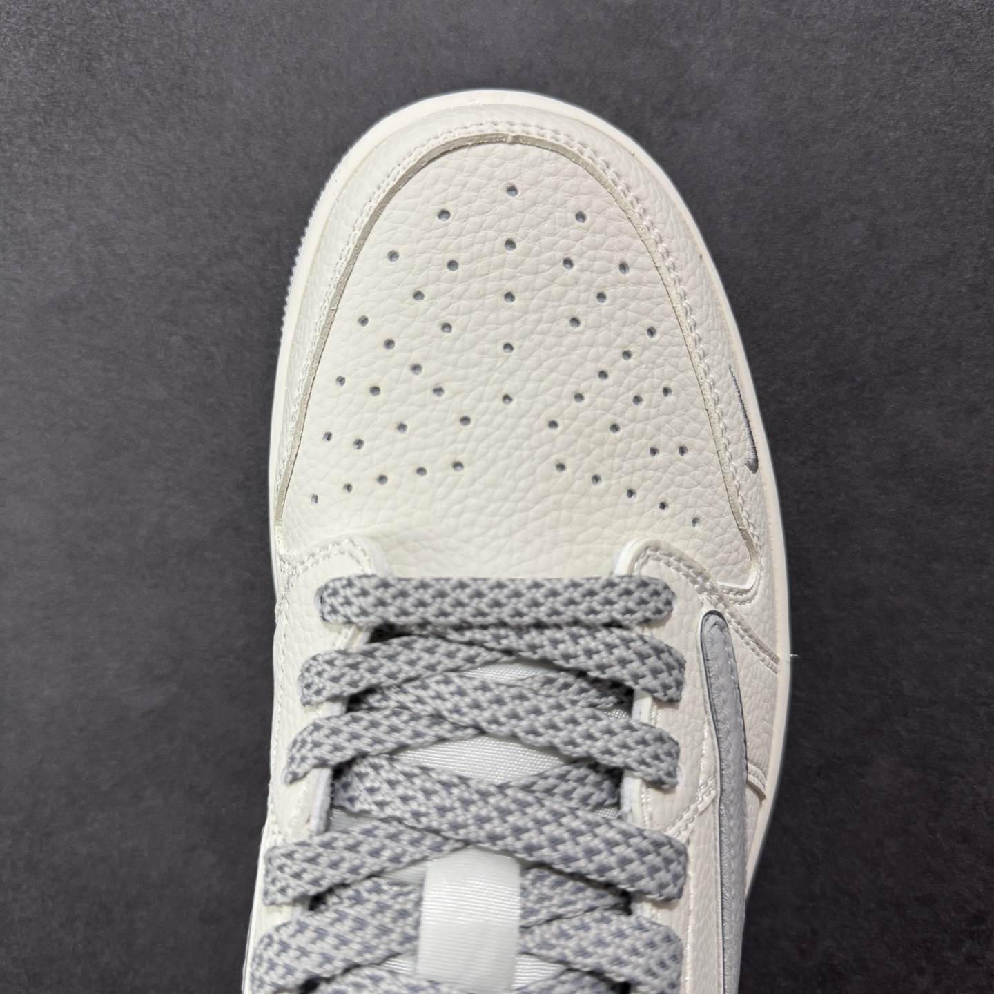 图片[8]-【定制版】Air Jordan 1 Low AJ1 乔一联名 高端定制 低帮复古休闲板鞋 货号：ST5696-262 定制鞋盒 大厂纯原品质出货 超高清洁度 皮料切割干净无任何毛边 细节完美 尺码：36 36.5 37.5 38 38.5 39 40 40.5 41 42 42.5 43 44 44.5 45-选品中心