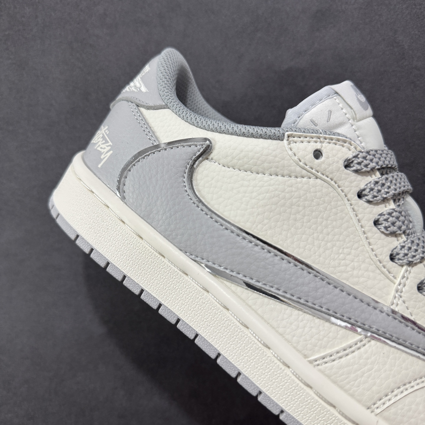 图片[6]-【定制版】Air Jordan 1 Low AJ1 乔一联名 高端定制 低帮复古休闲板鞋 货号：ST5696-262 定制鞋盒 大厂纯原品质出货 超高清洁度 皮料切割干净无任何毛边 细节完美 尺码：36 36.5 37.5 38 38.5 39 40 40.5 41 42 42.5 43 44 44.5 45-选品中心