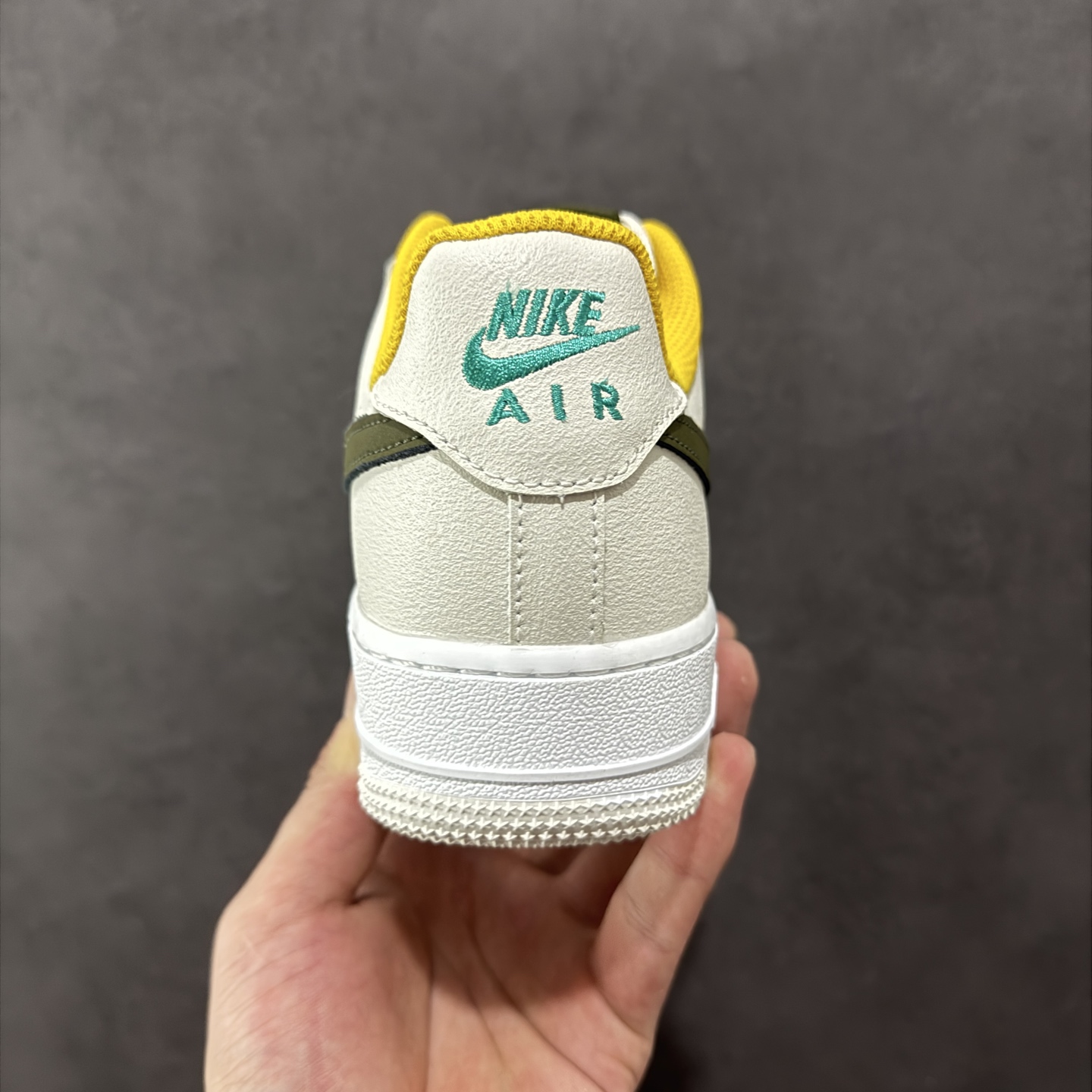  
【福利版】NK Air Force 1 空军一号 米黄绿 原楦头原纸板  打造纯正空军版型#专注外贸