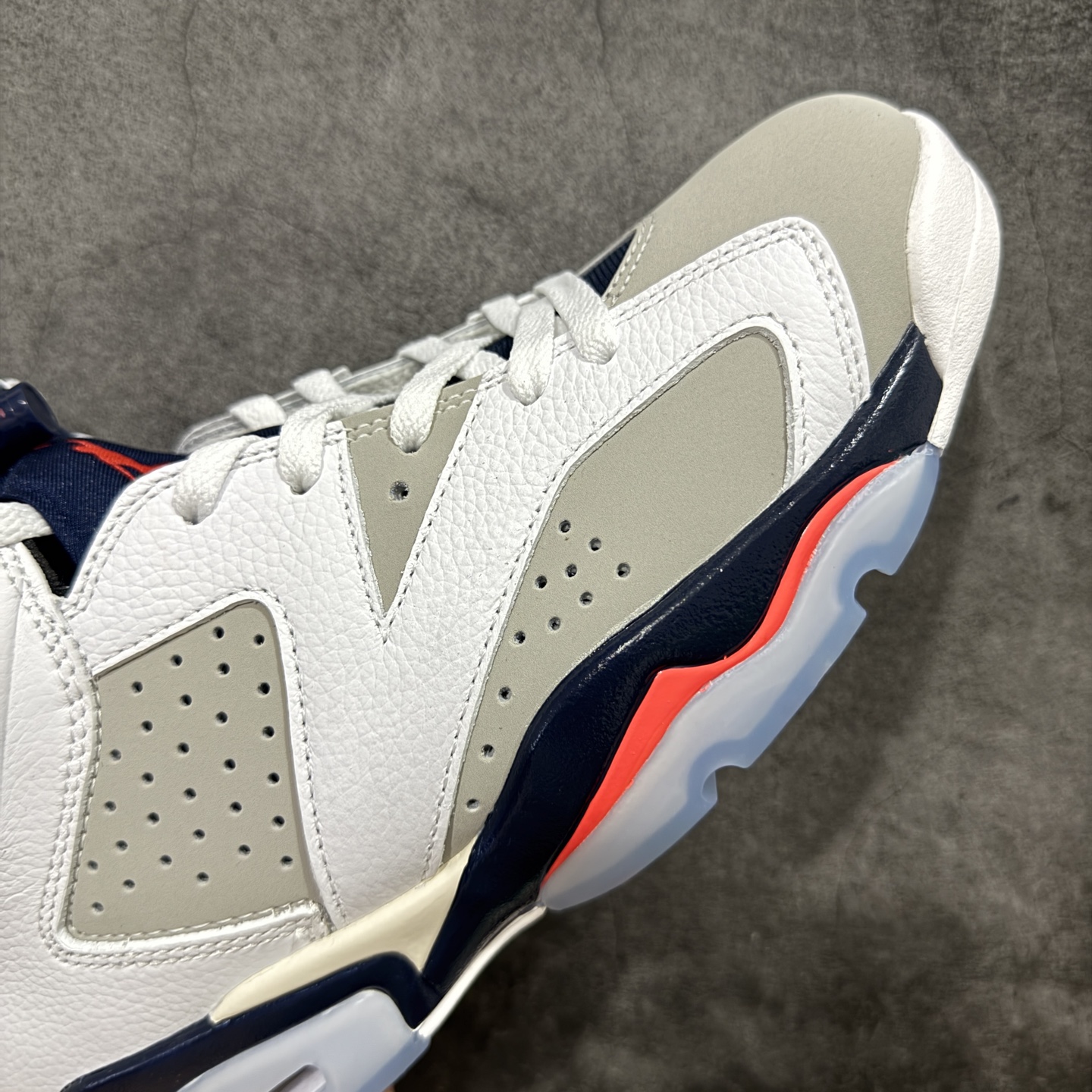 图片[6]-【原厂版本】 Air Jordan 6 Retro \”Tinker\” AJ6 乔6 手稿红外线 384664-104 原楦原纸板 正品既视感十足‼️ 采购原厂皮料 到手可放心比对原鞋 上脚百分百充当正品驾驭 真正原装公司级完美鞋型 一切细节实拍所见所得！纸板中底、钢印 完美版型 一应俱全外贸专供 发国外寄售可稳妥充正操作 尺码：40 40.5 41 42 42.5 43 44 44.5 45 46 47.5-选品中心